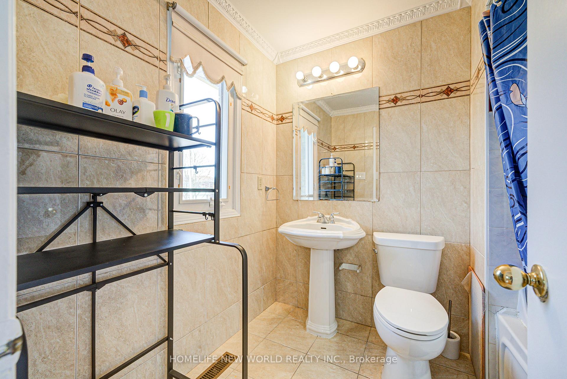 Photo 22 of 61 Olivewood Drive, Markham, Middlefield — HOMEH