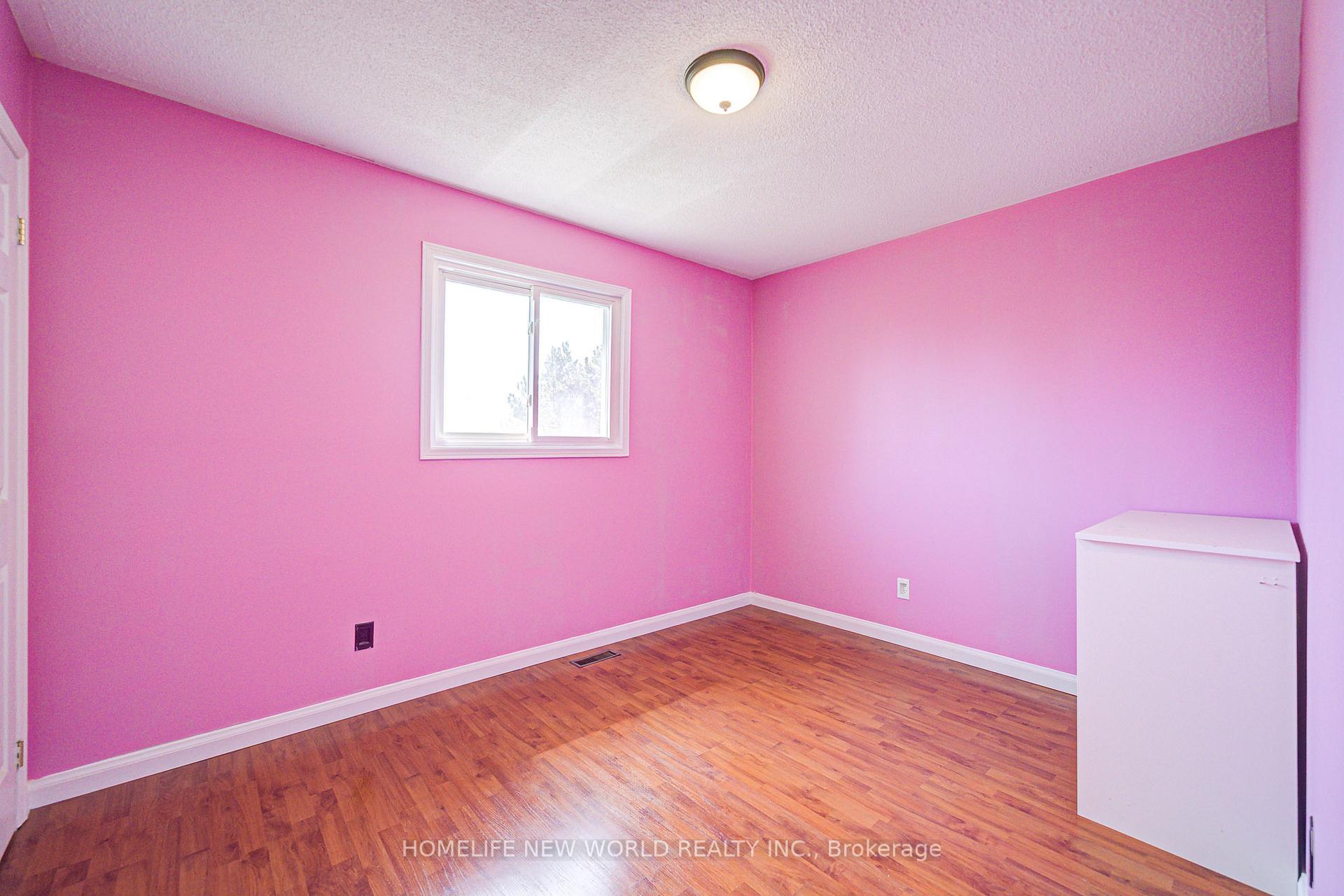 Photo 23 of 61 Olivewood Drive, Markham, Middlefield — HOMEH