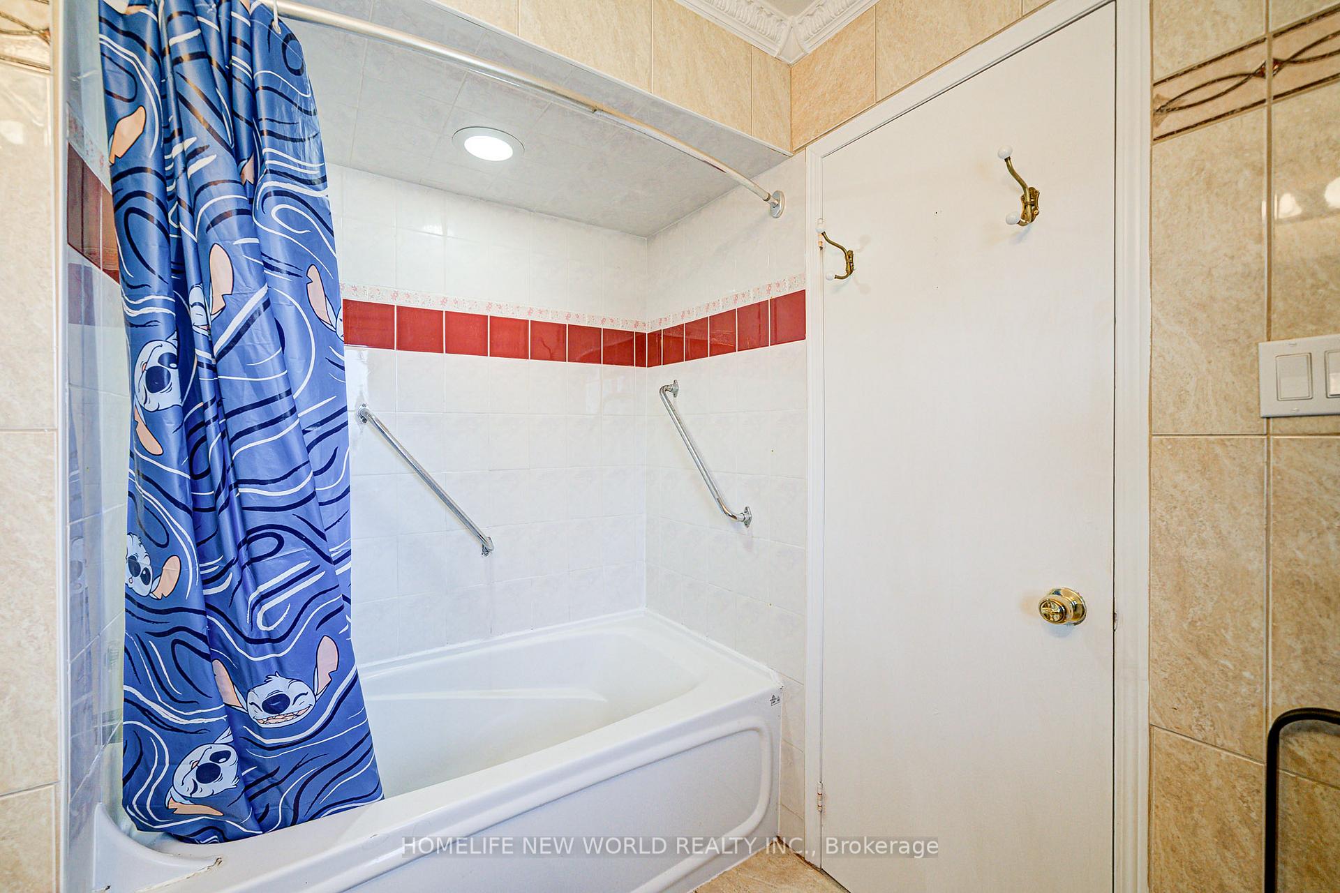 Photo 24 of 61 Olivewood Drive, Markham, Middlefield — HOMEH