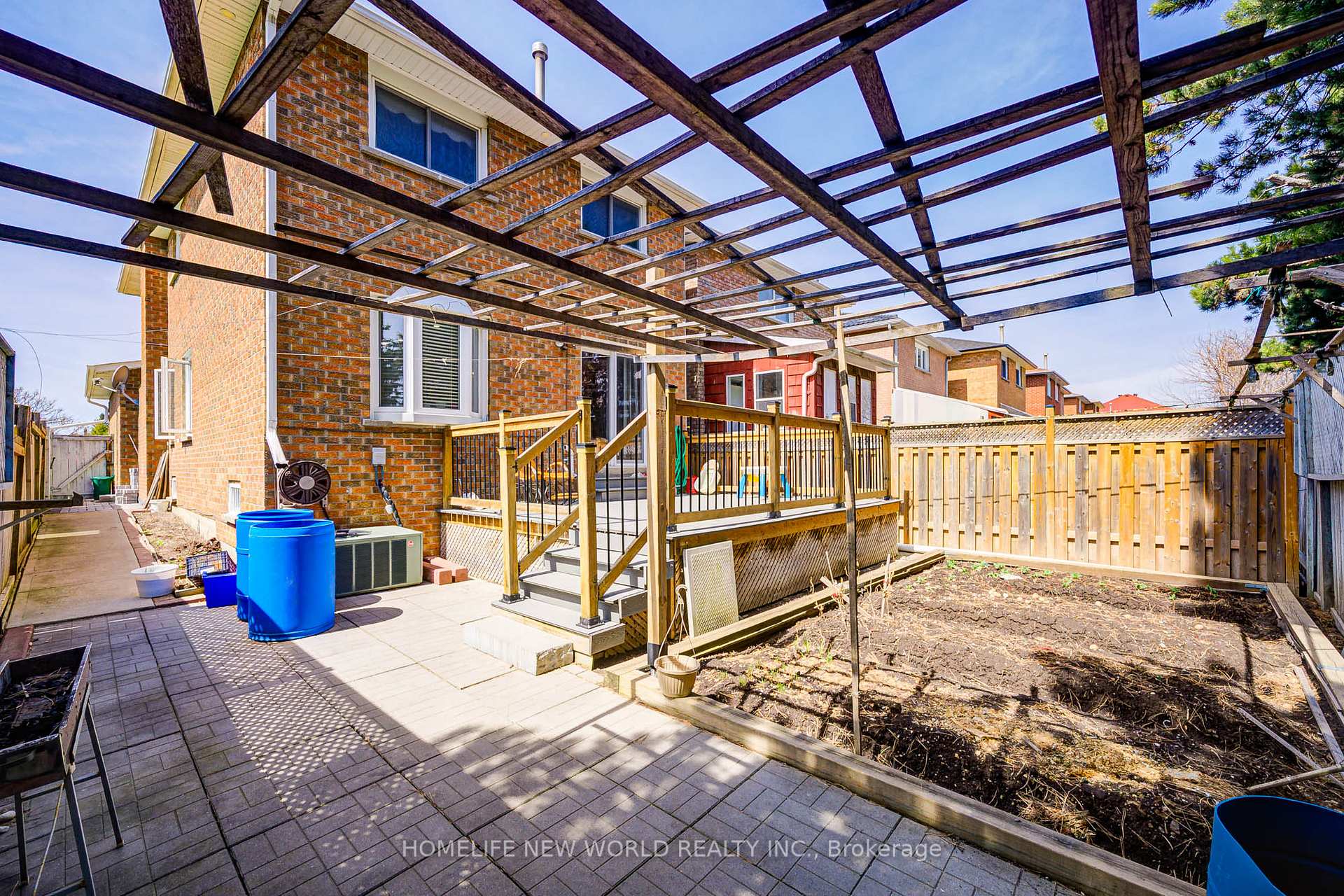 Photo 36 of 61 Olivewood Drive, Markham, Middlefield — HOMEH