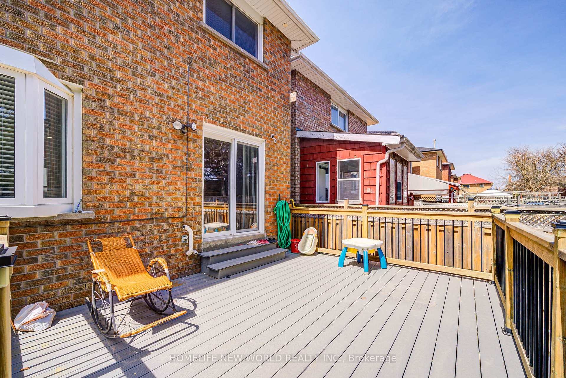 Photo 38 of 61 Olivewood Drive, Markham, Middlefield — HOMEH