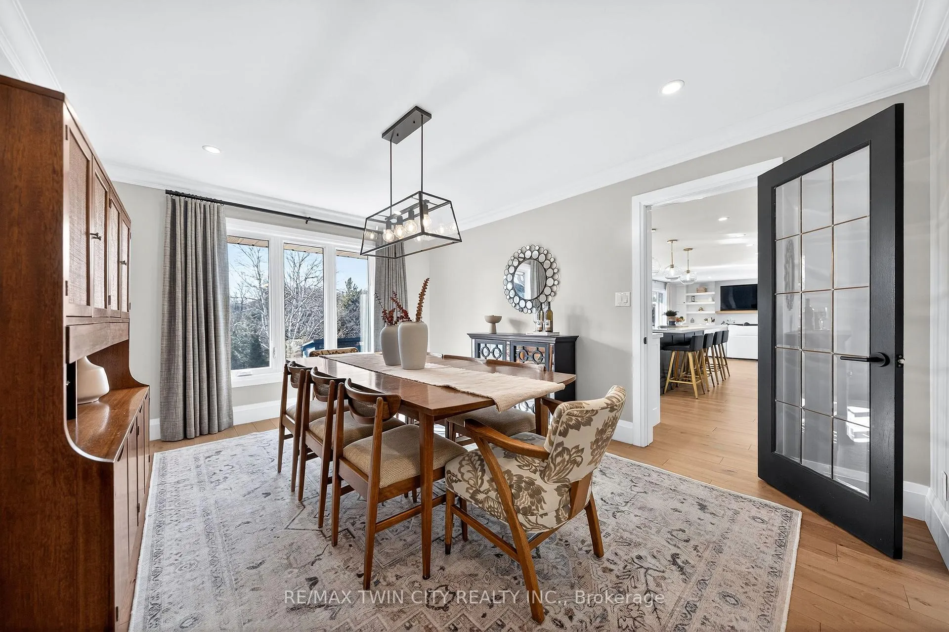 Photo 9 of 553 Sandbrooke Court, Waterloo — HOMEH
