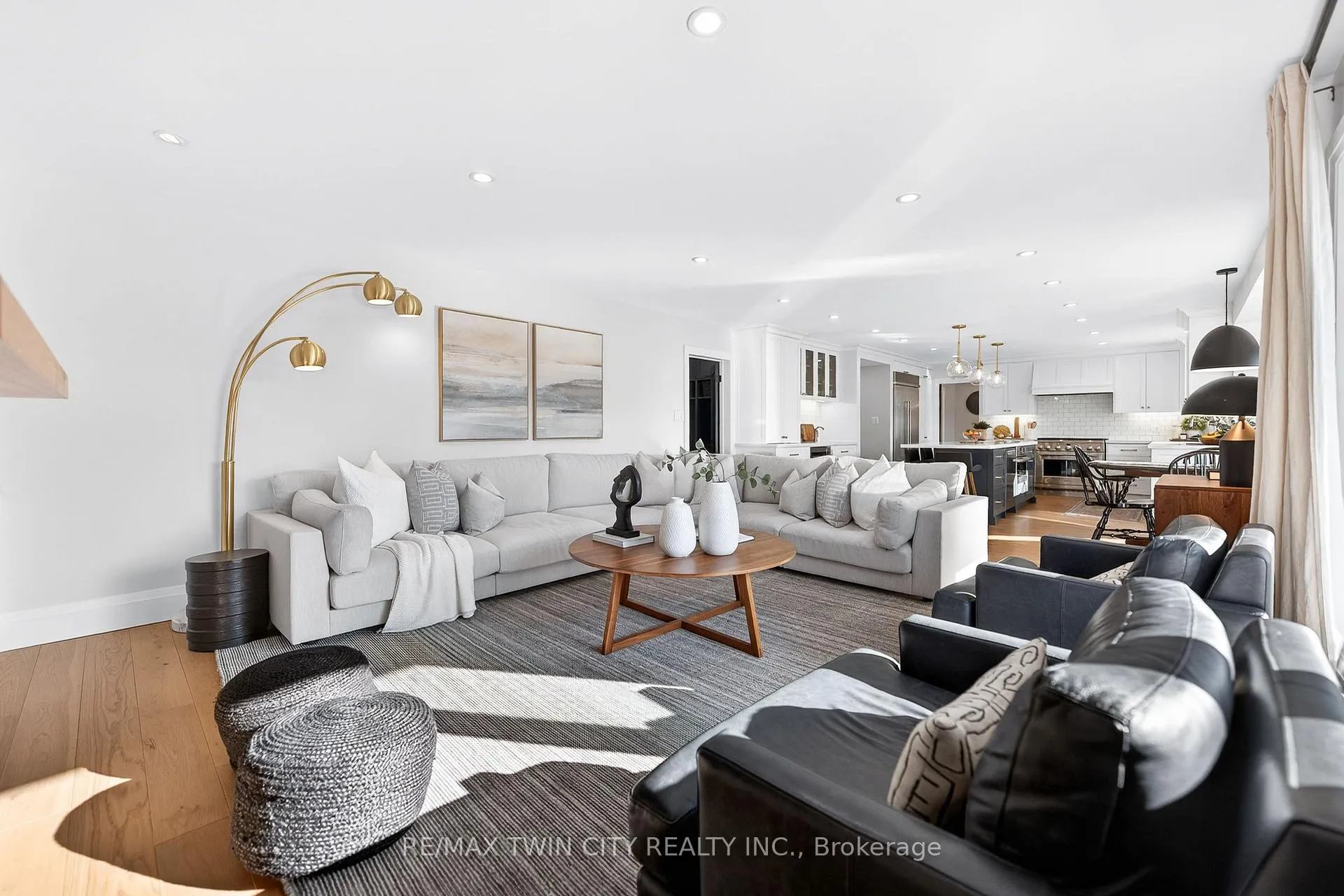 Photo 19 of 553 Sandbrooke Court, Waterloo — HOMEH