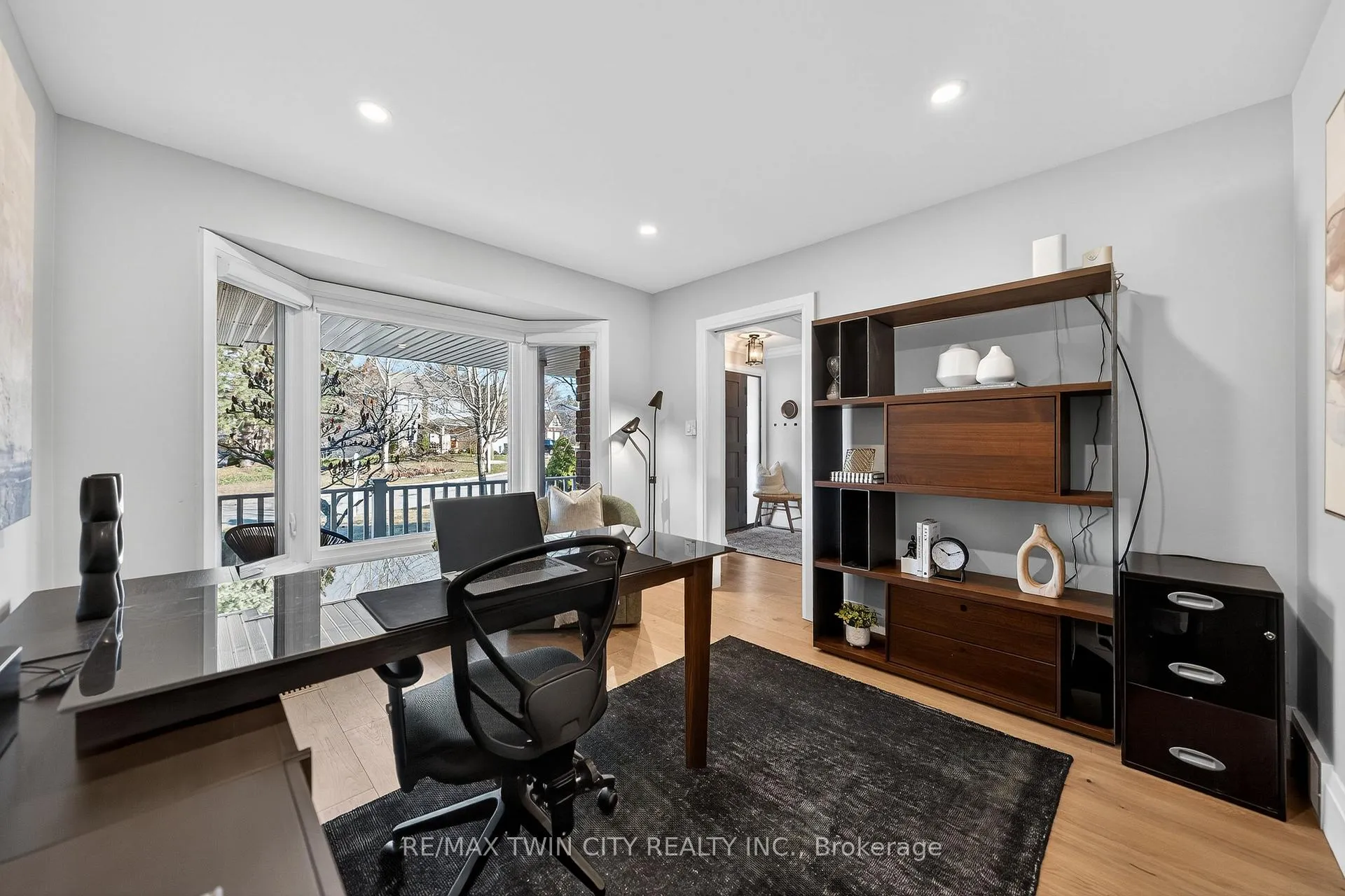 Photo 21 of 553 Sandbrooke Court, Waterloo — HOMEH
