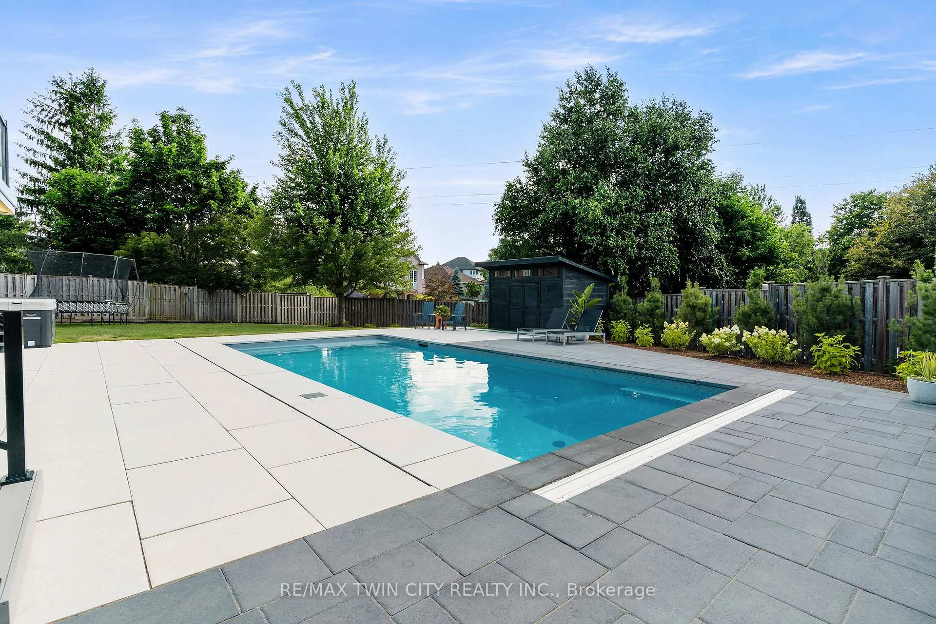 Photo 45 of 553 Sandbrooke Court, Waterloo — HOMEH