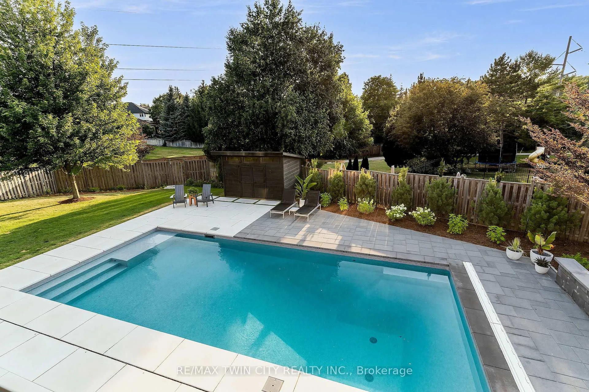 Photo 50 of 553 Sandbrooke Court, Waterloo — HOMEH