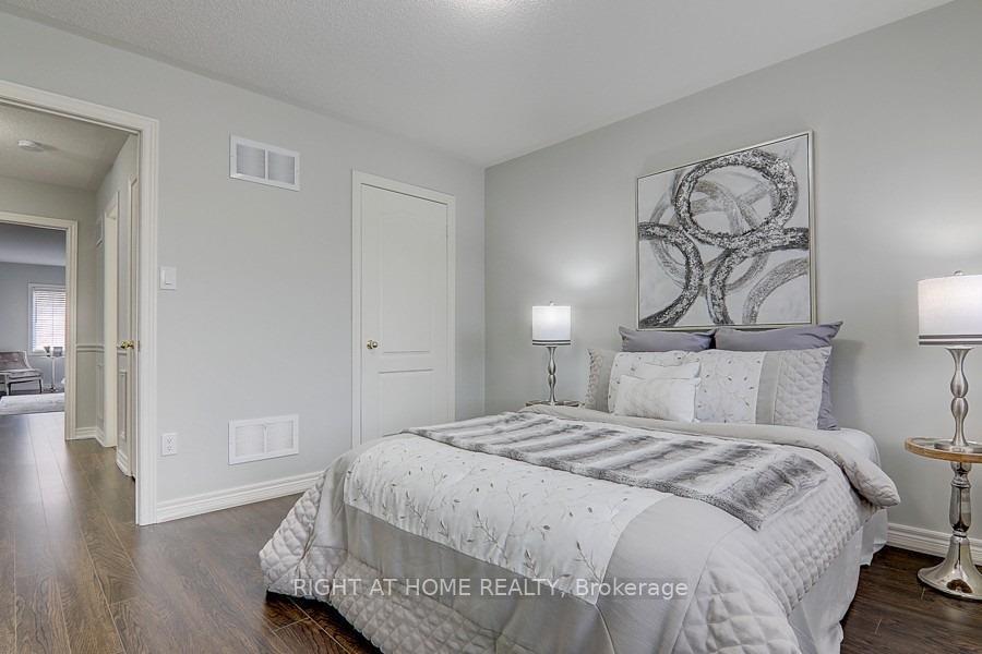 Photo 12 of 179 William Berczy Boulevard, Markham, Berczy — HOMEH