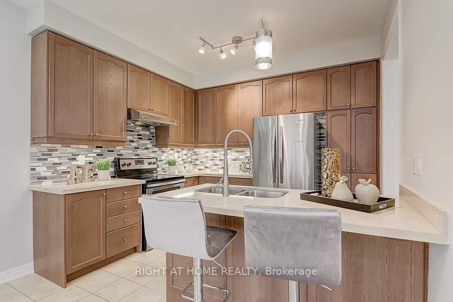 Photo 20 of 179 William Berczy Boulevard, Markham, Berczy — HOMEH