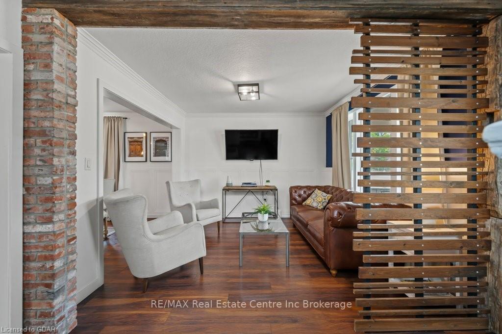 Photo 2 of 101 Charles Street E, Kitchener — HOMEH
