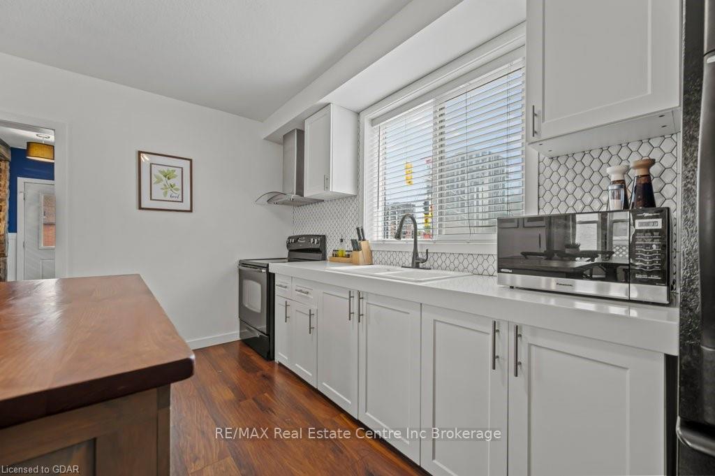 Photo 7 of 101 Charles Street E, Kitchener — HOMEH