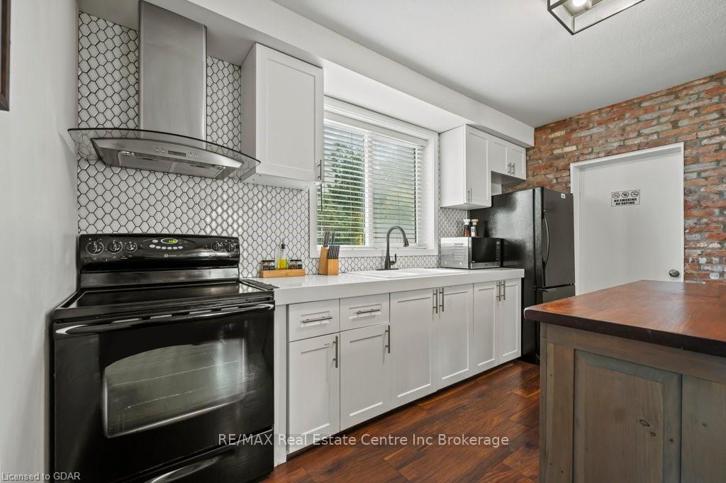Photo 8 of 101 Charles Street E, Kitchener — HOMEH