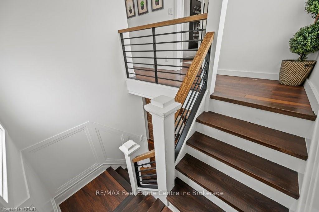 Photo 11 of 101 Charles Street E, Kitchener — HOMEH