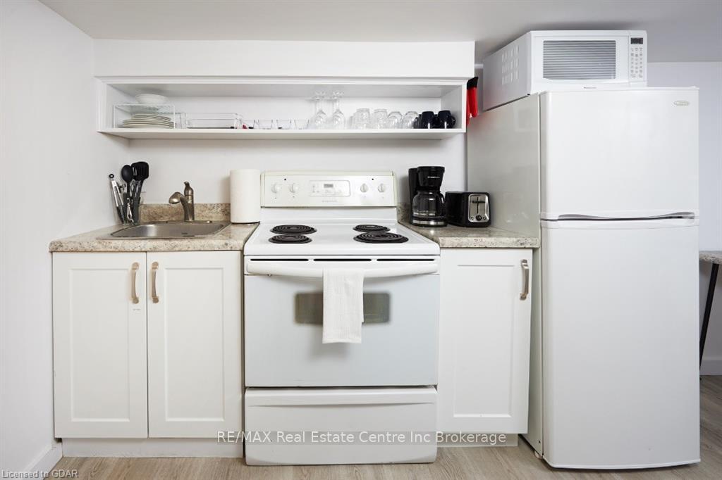 Photo 22 of 101 Charles Street E, Kitchener — HOMEH