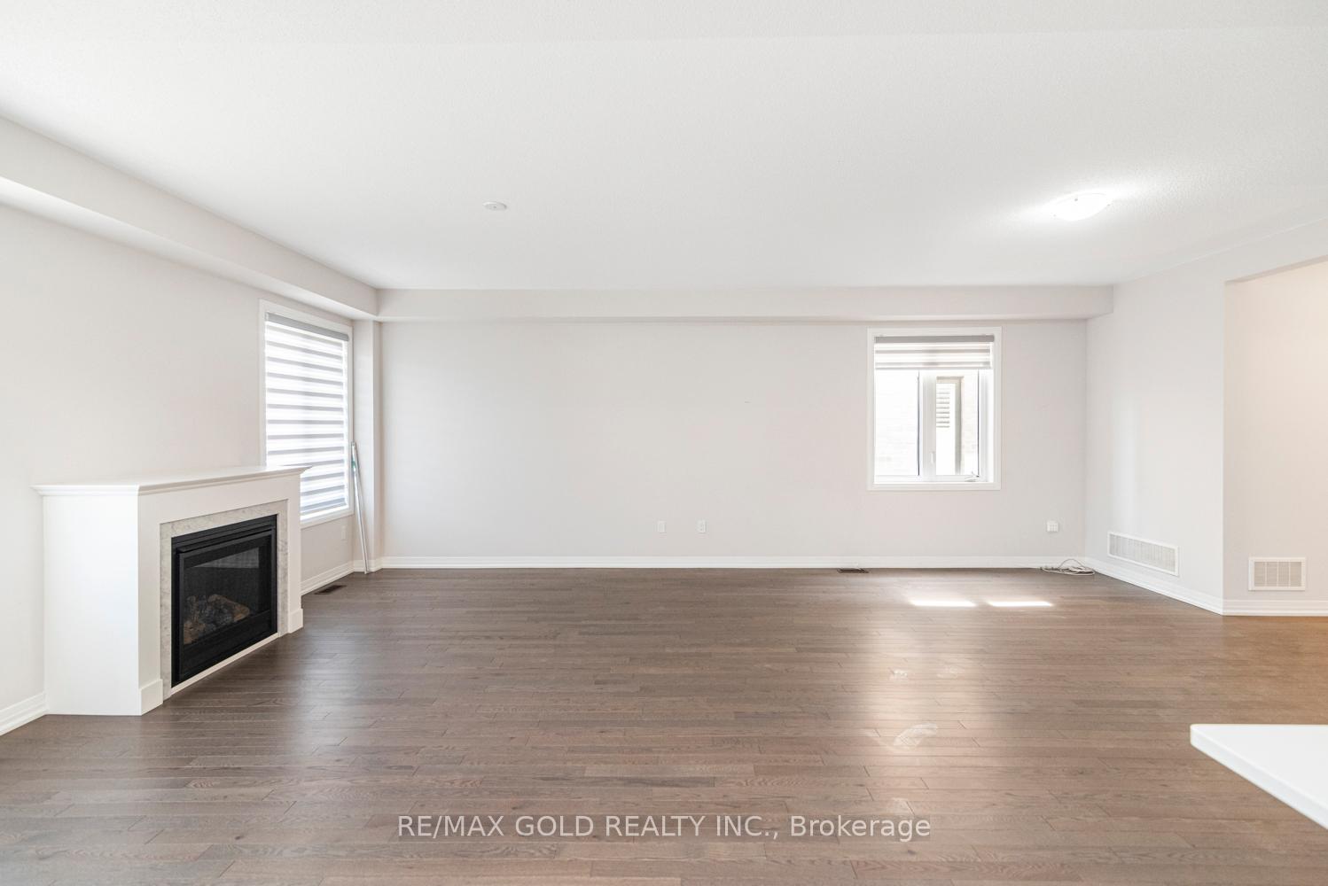 Photo 6 of 11 Yale Drive, Hamilton, Rural Glanbrook — HOMEH