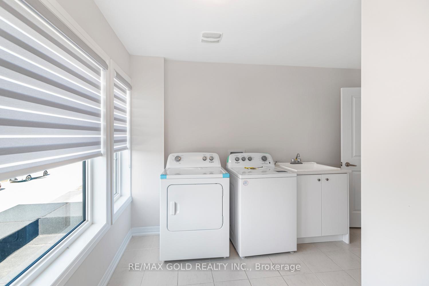 Photo 29 of 11 Yale Drive, Hamilton, Rural Glanbrook — HOMEH