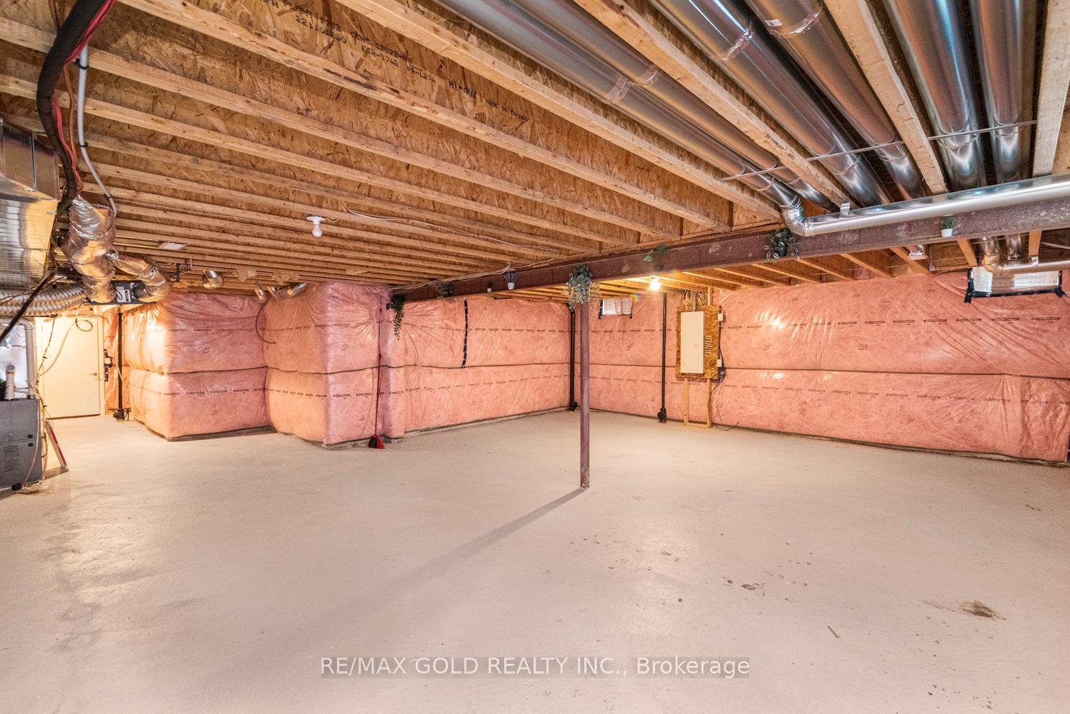 Photo 30 of 11 Yale Drive, Hamilton, Rural Glanbrook — HOMEH