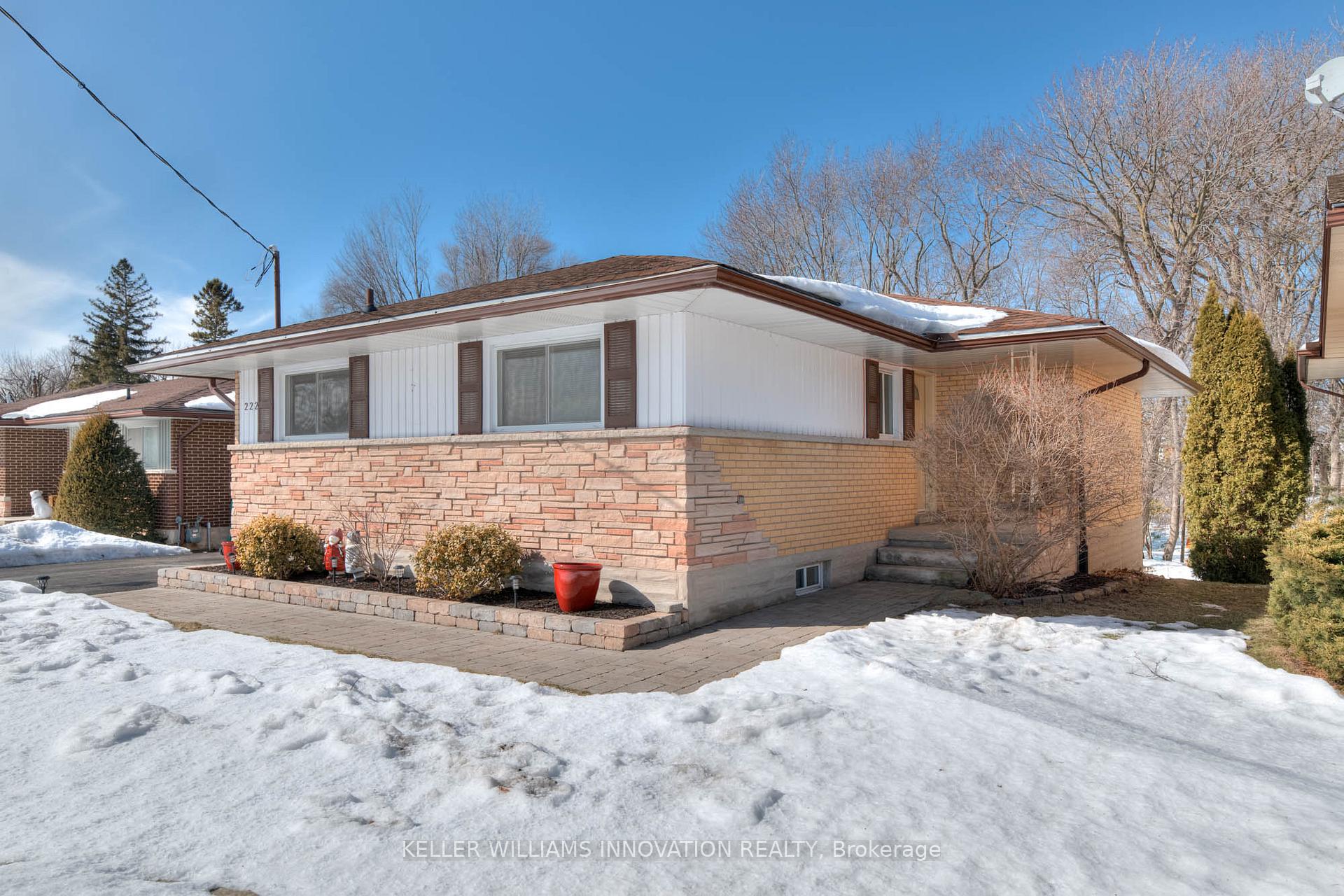 Photo 2 of 222 Ross Avenue, Kitchener — HOMEH