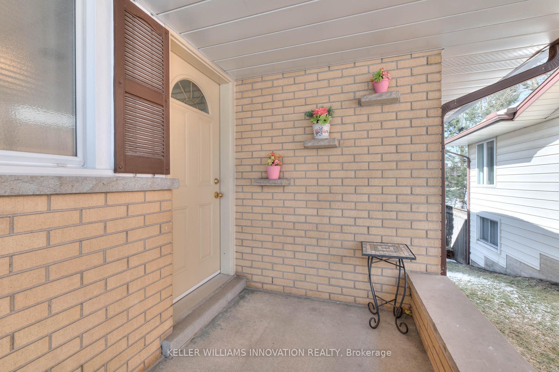 Photo 10 of 222 Ross Avenue, Kitchener — HOMEH