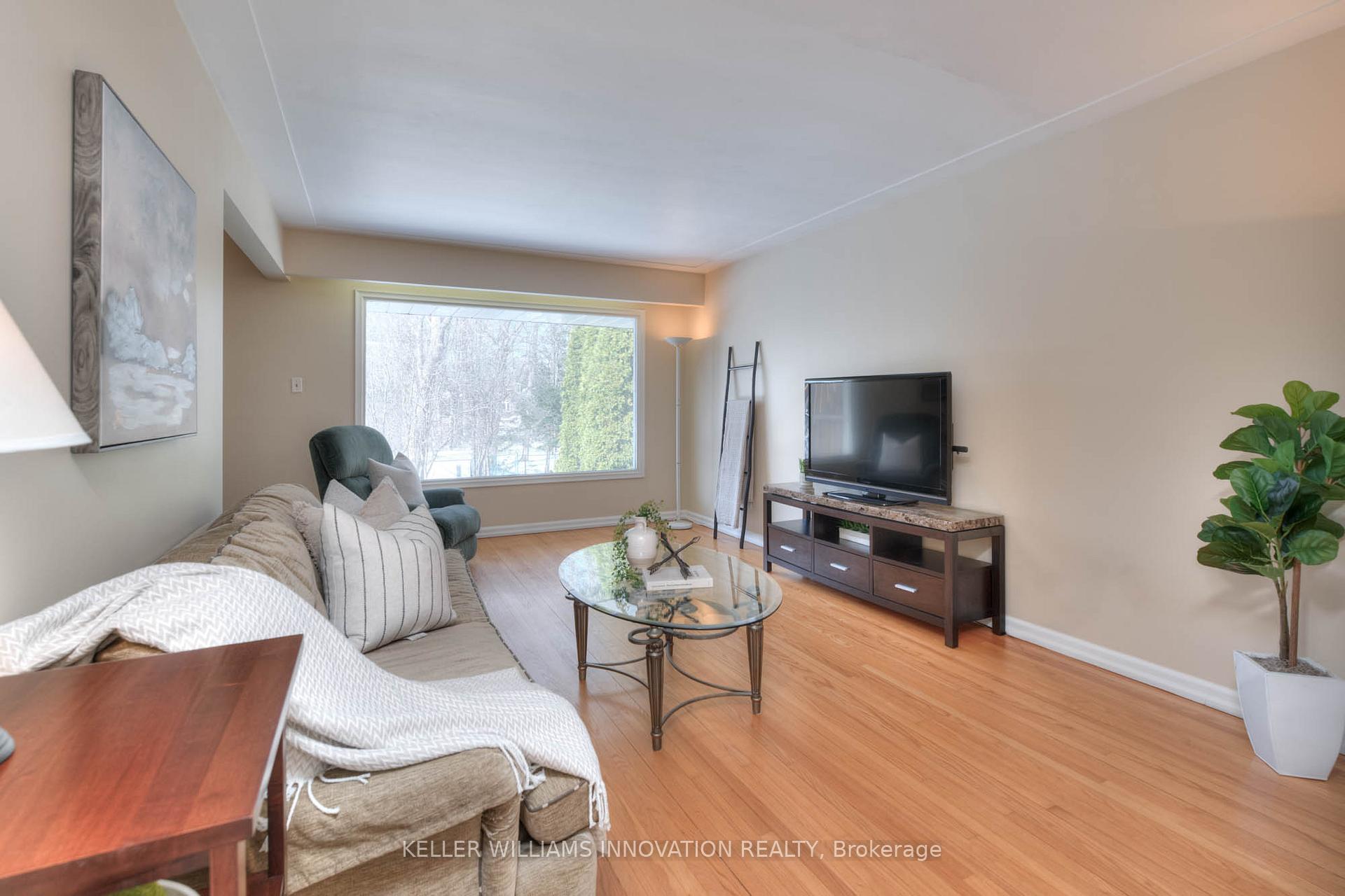 Photo 12 of 222 Ross Avenue, Kitchener — HOMEH