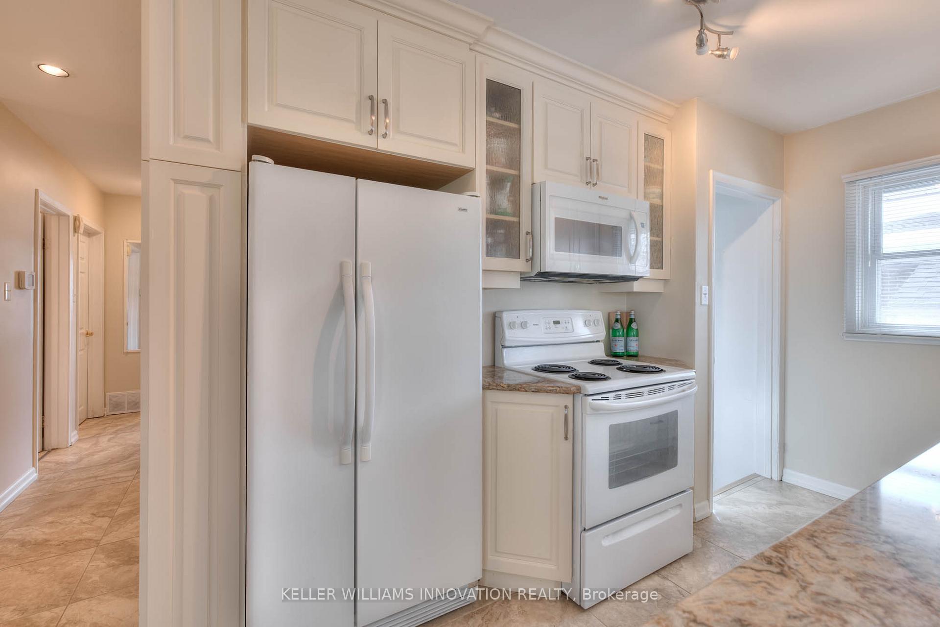 Photo 24 of 222 Ross Avenue, Kitchener — HOMEH