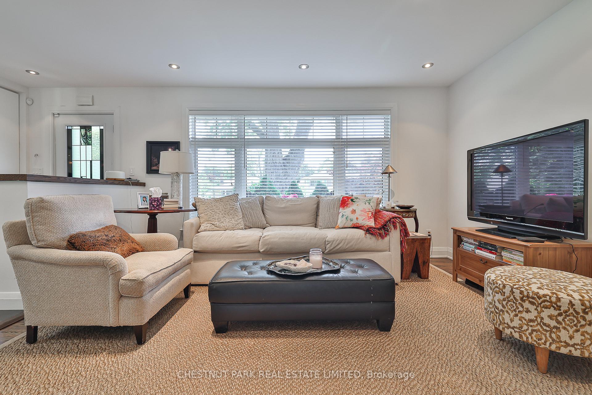 Photo 3 of 17 Arrowflight Drive, Markham, Bullock — HOMEH