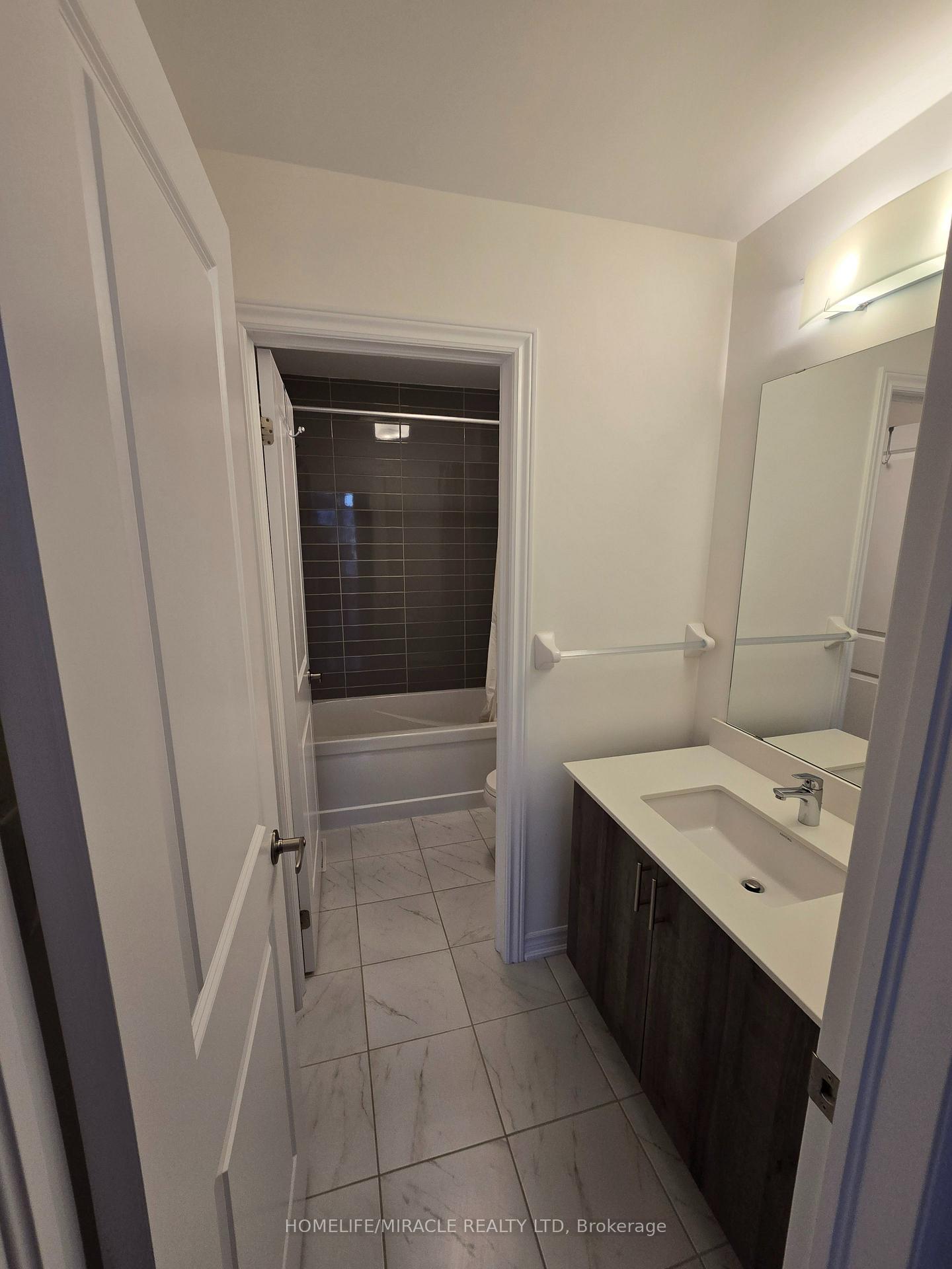 Photo 9 of 502 Parent Place, Milton, Ford — HOMEH