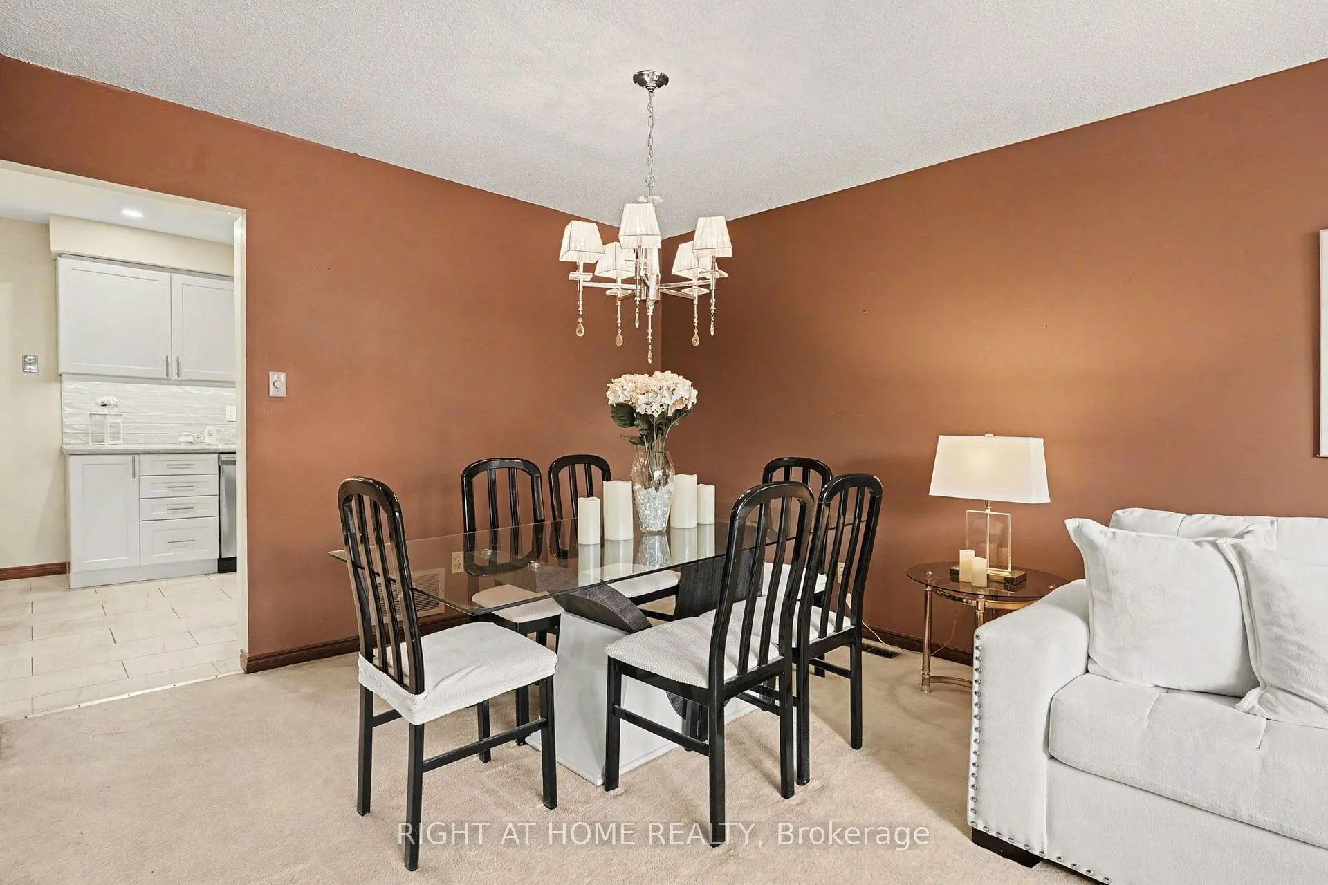 Photo 5 of 4 Falcon Court, Whitby, Blue Grass Meadows — HOMEH