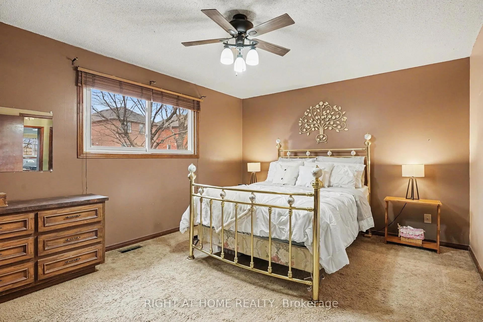 Photo 11 of 4 Falcon Court, Whitby, Blue Grass Meadows — HOMEH