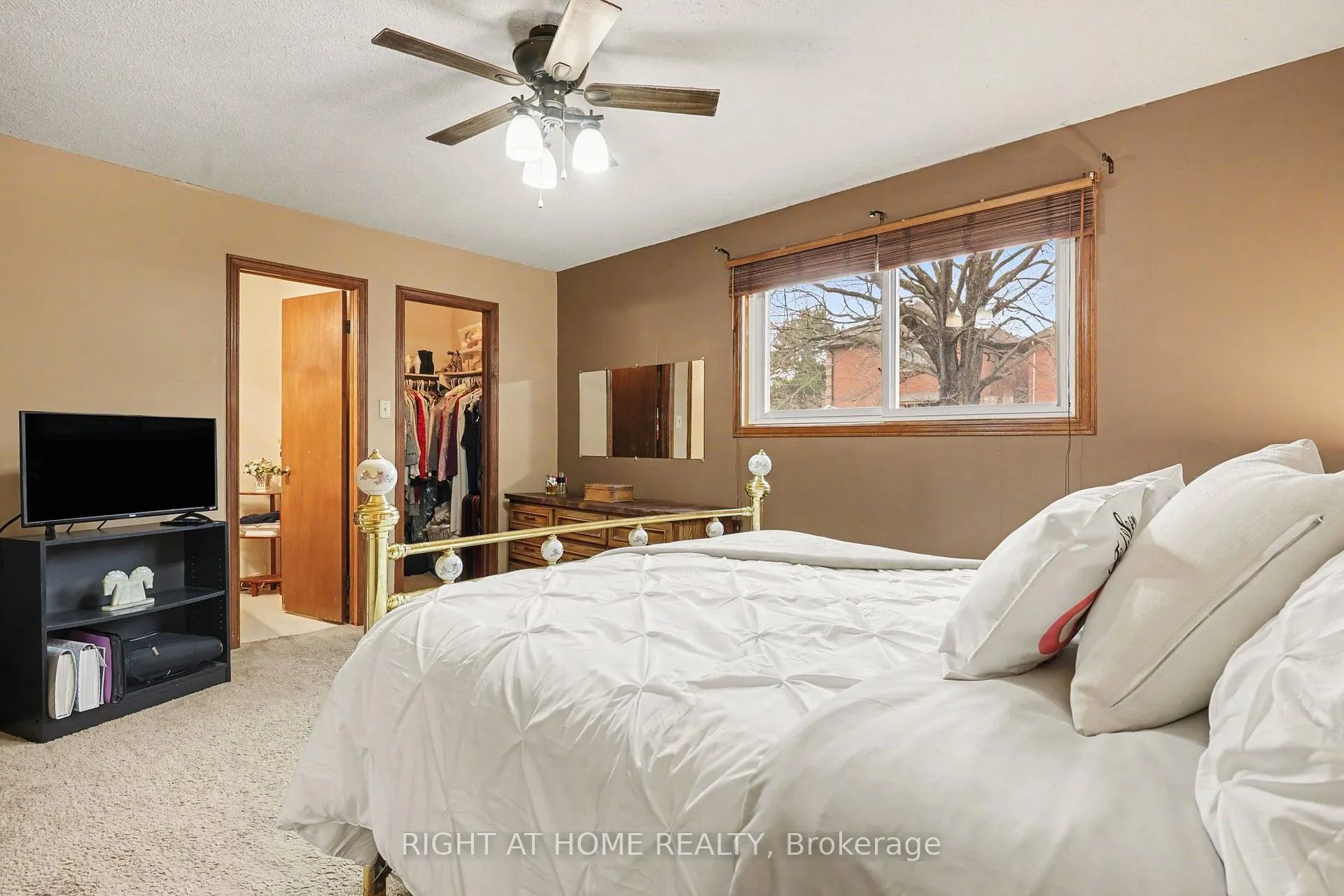Photo 12 of 4 Falcon Court, Whitby, Blue Grass Meadows — HOMEH