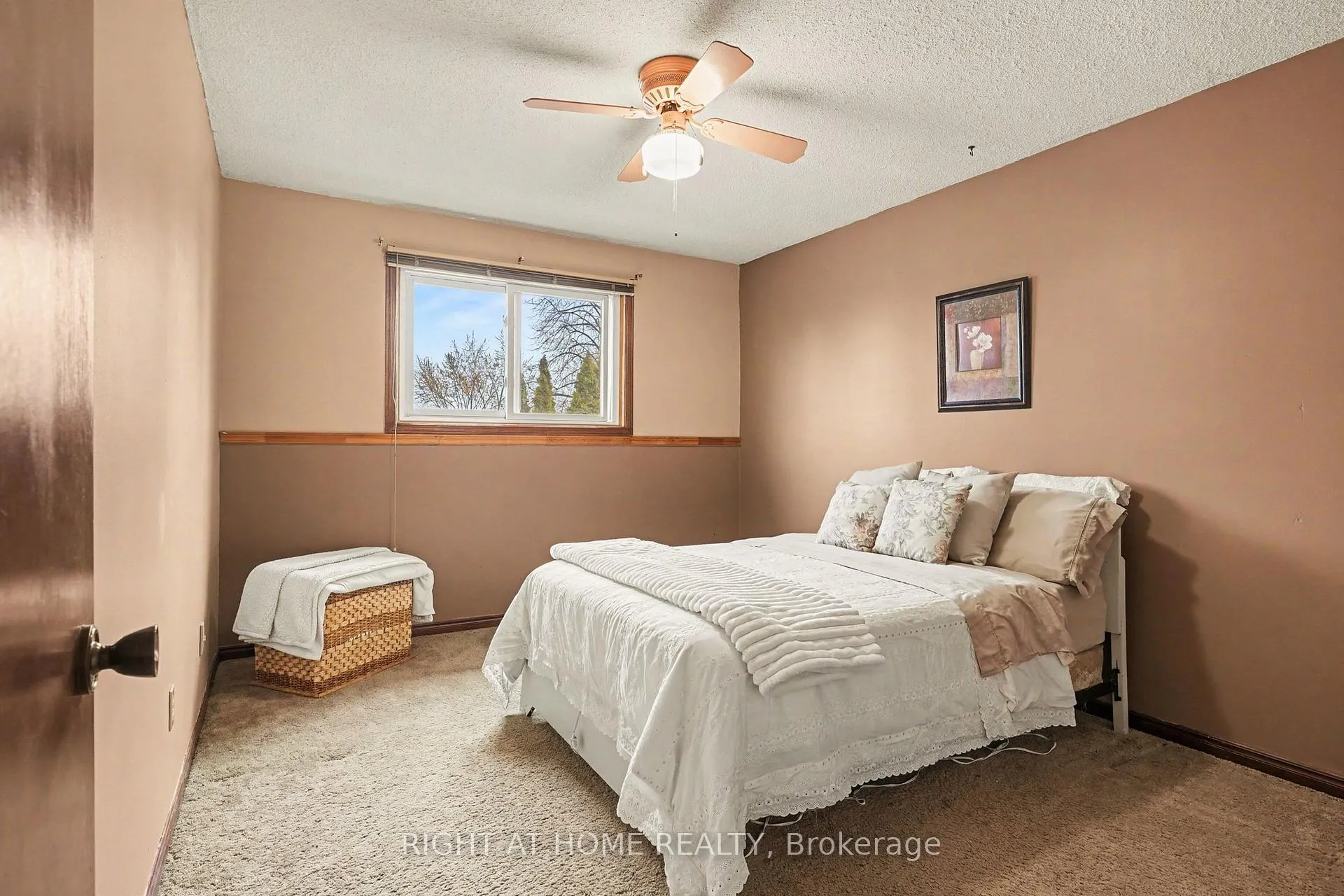 Photo 14 of 4 Falcon Court, Whitby, Blue Grass Meadows — HOMEH