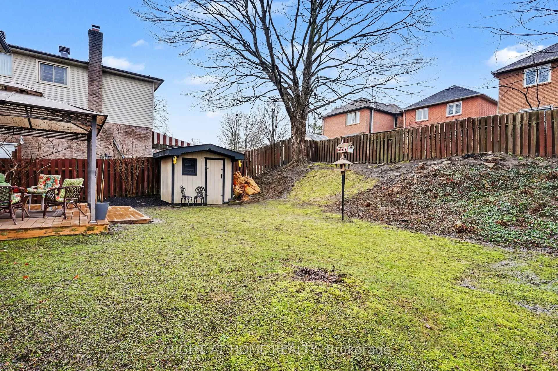 Photo 23 of 4 Falcon Court, Whitby, Blue Grass Meadows — HOMEH