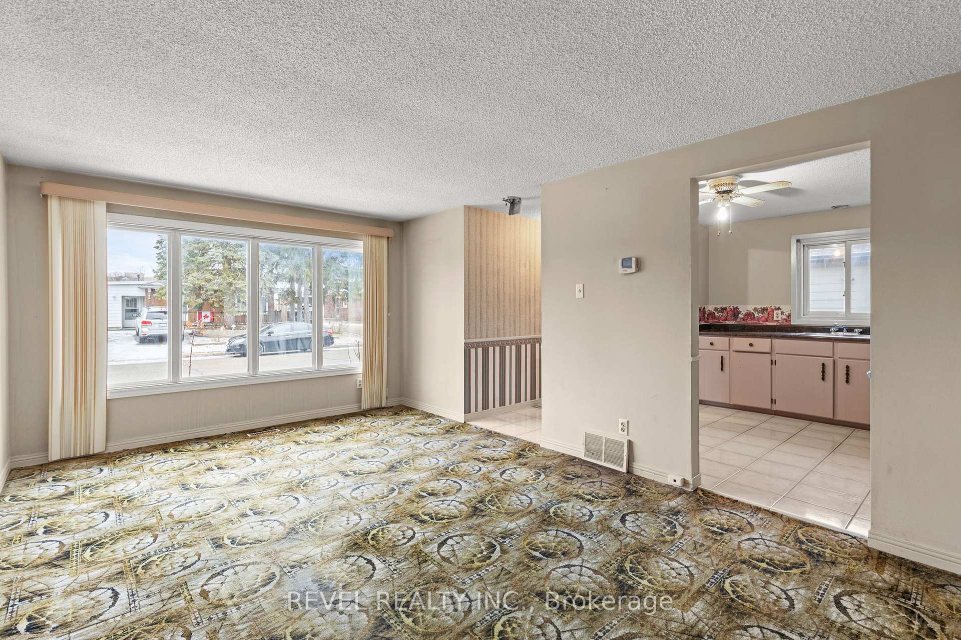 Photo 11 of 10 Barwood Crescent, Kitchener — HOMEH