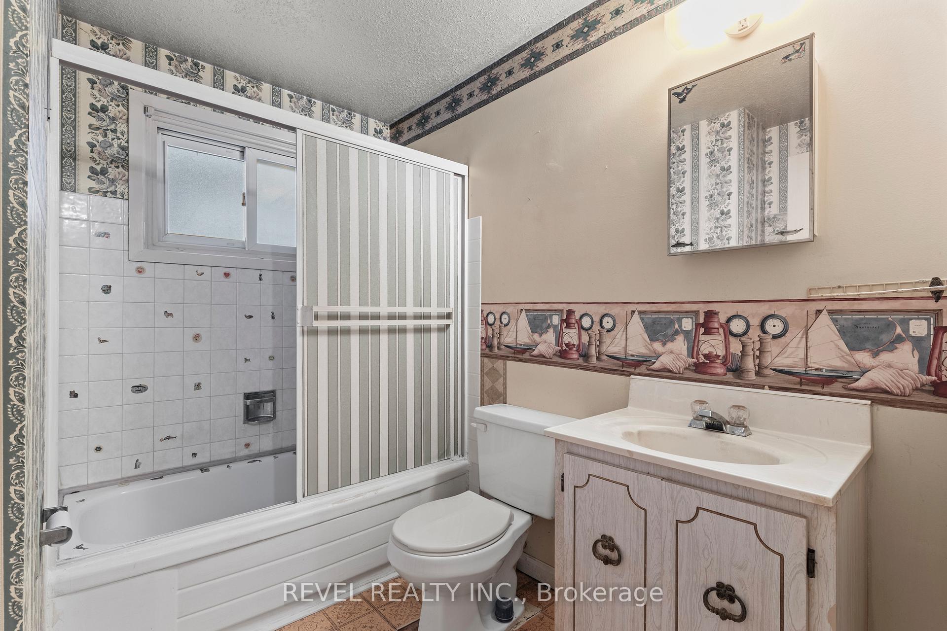 Photo 17 of 10 Barwood Crescent, Kitchener — HOMEH