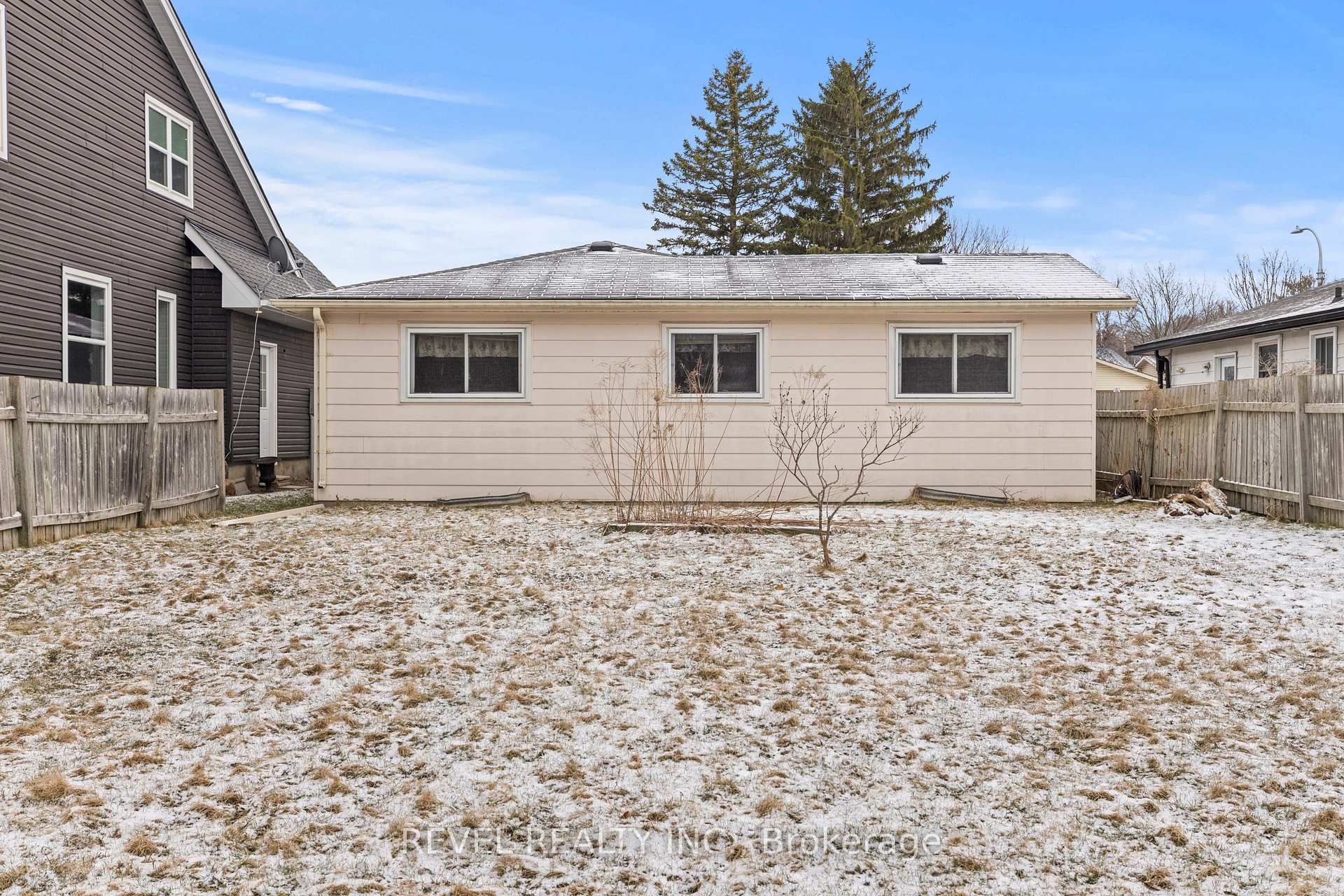 Photo 27 of 10 Barwood Crescent, Kitchener — HOMEH