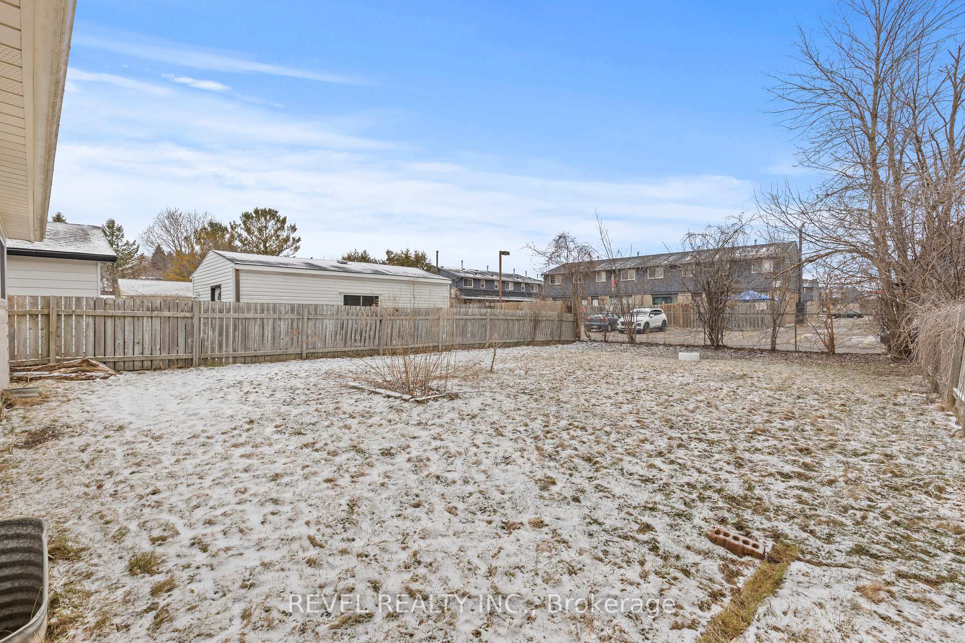 Photo 30 of 10 Barwood Crescent, Kitchener — HOMEH