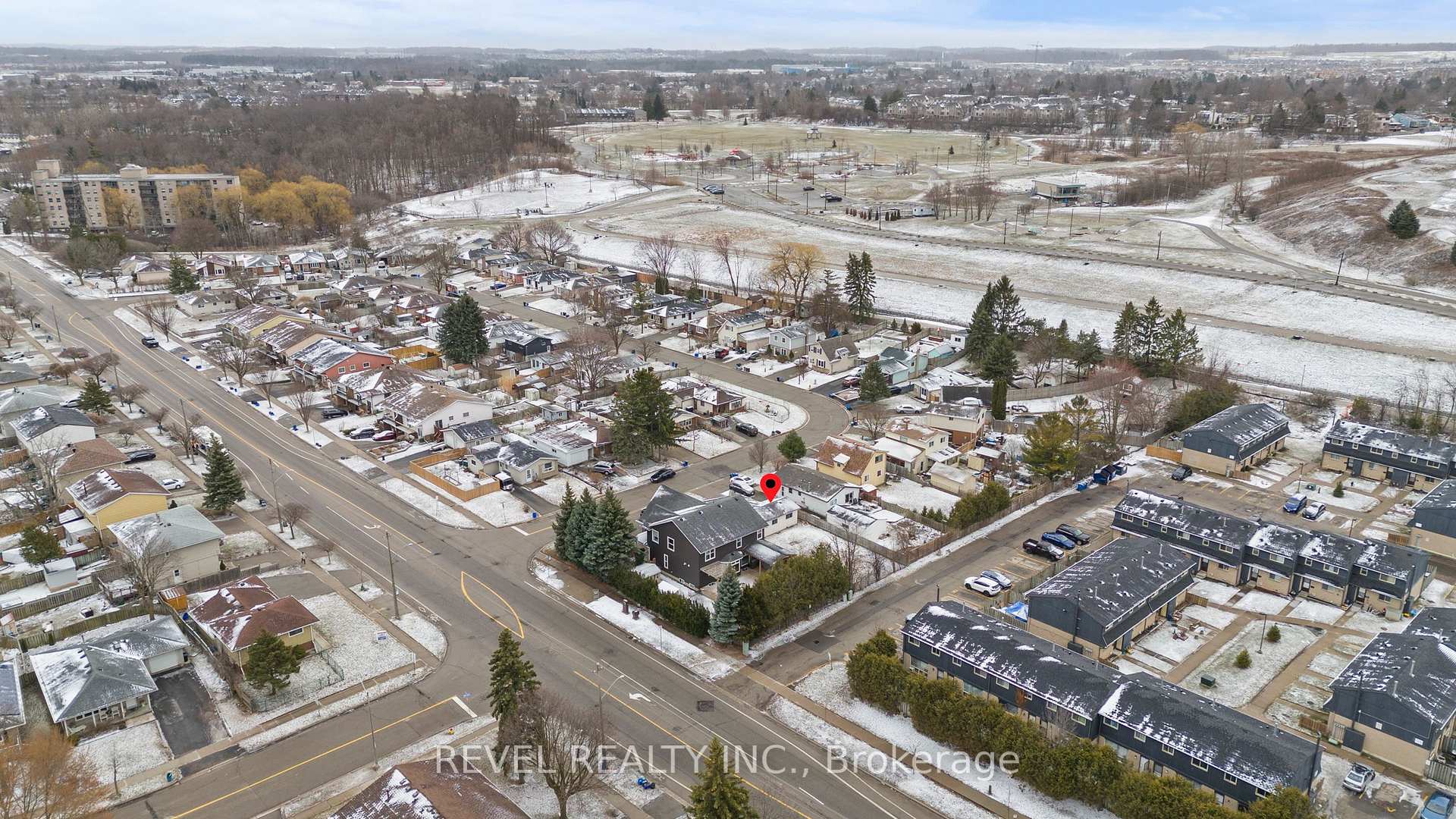 Photo 32 of 10 Barwood Crescent, Kitchener — HOMEH