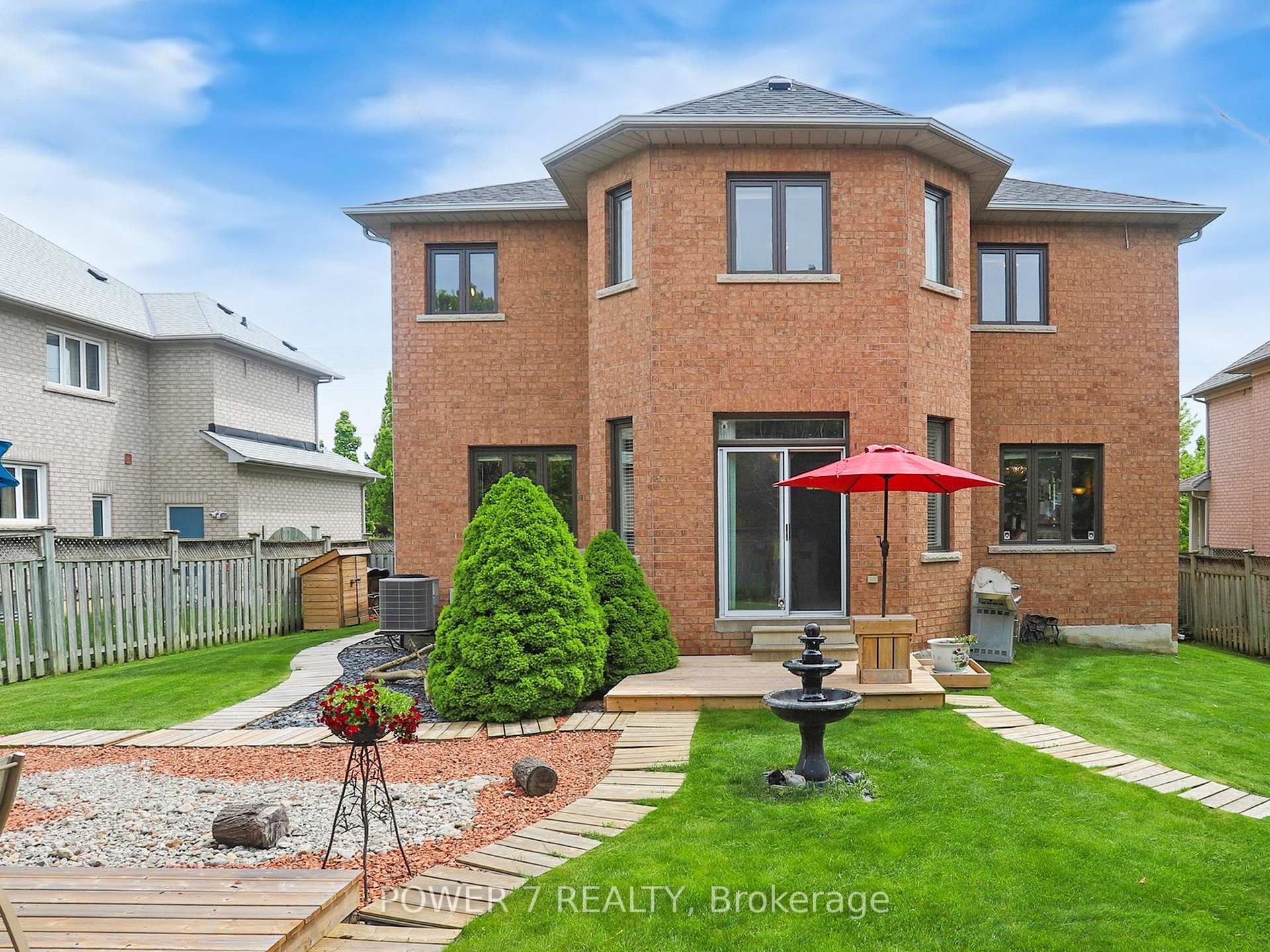 Photo 6 of 94 Sutcliffe Crescent, Markham, Cachet — HOMEH