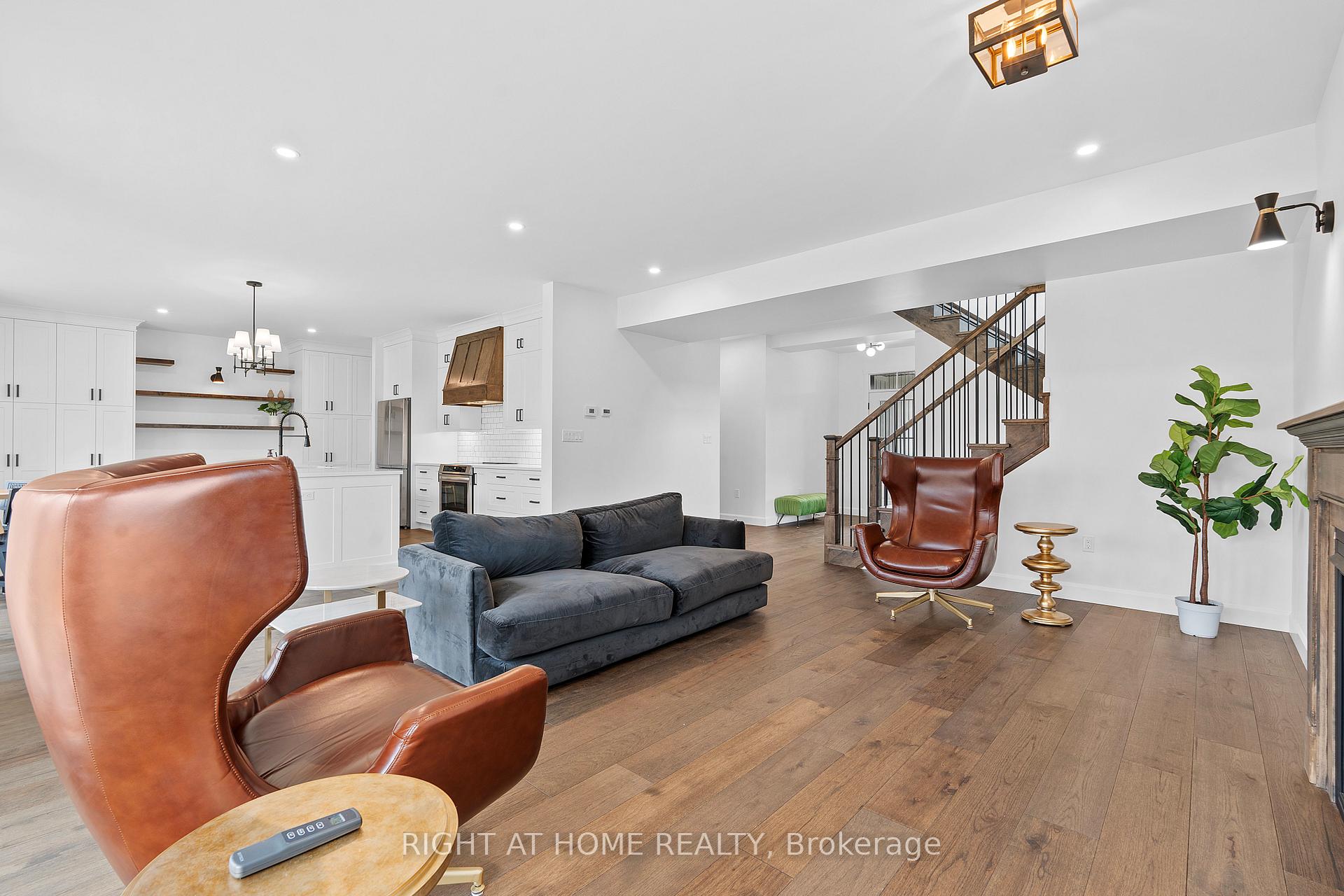 Photo 12 of 725 Squirrel Hill Drive, Kingston, City Northwest — HOMEH