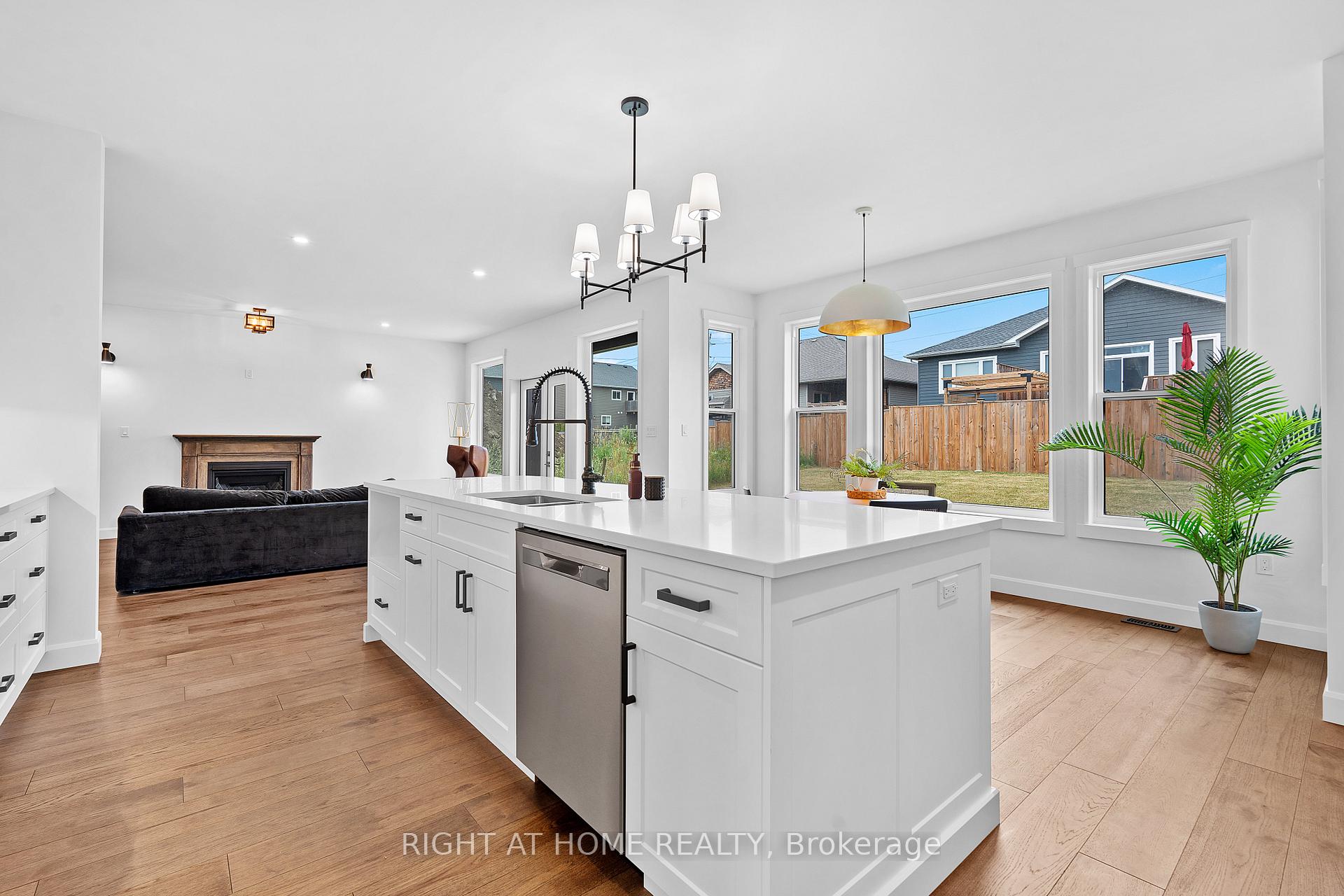 Photo 20 of 725 Squirrel Hill Drive, Kingston, City Northwest — HOMEH