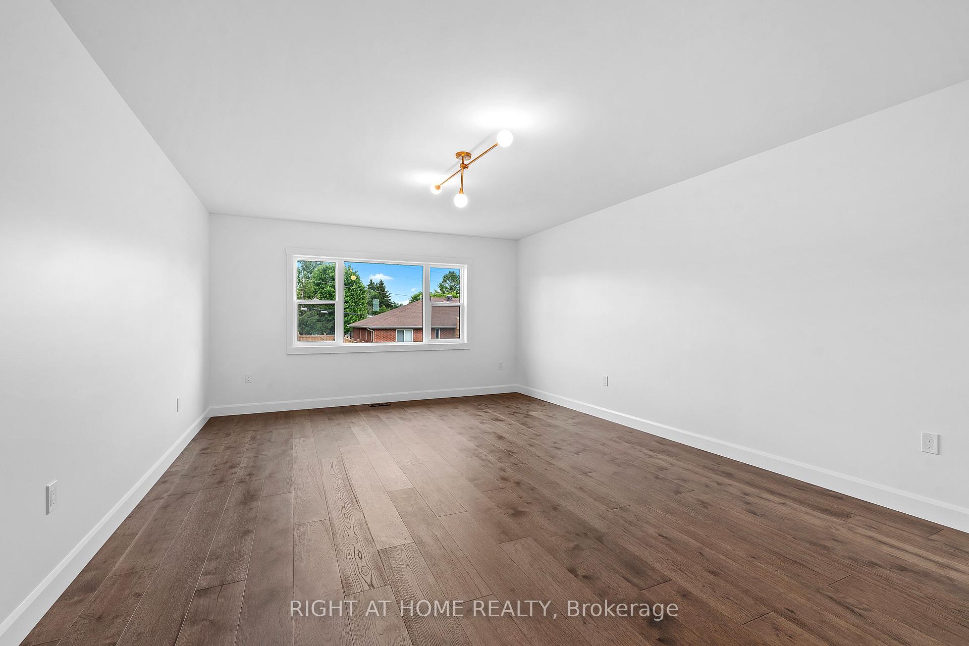 Photo 28 of 725 Squirrel Hill Drive, Kingston, City Northwest — HOMEH