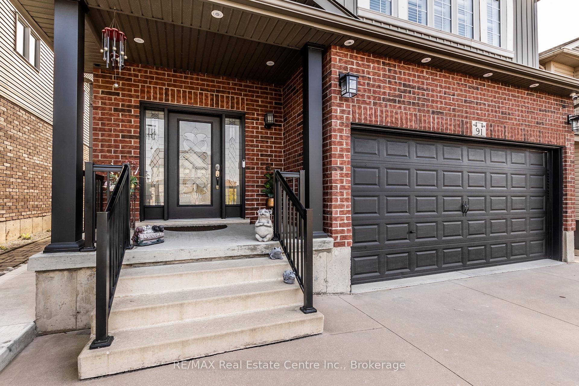 Photo 3 of 91 Parkvale Drive, Kitchener — HOMEH