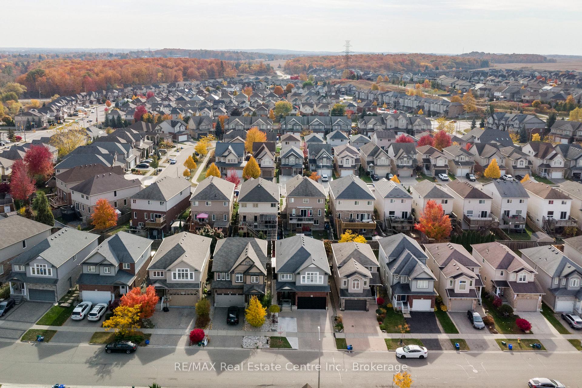Photo 6 of 91 Parkvale Drive, Kitchener — HOMEH