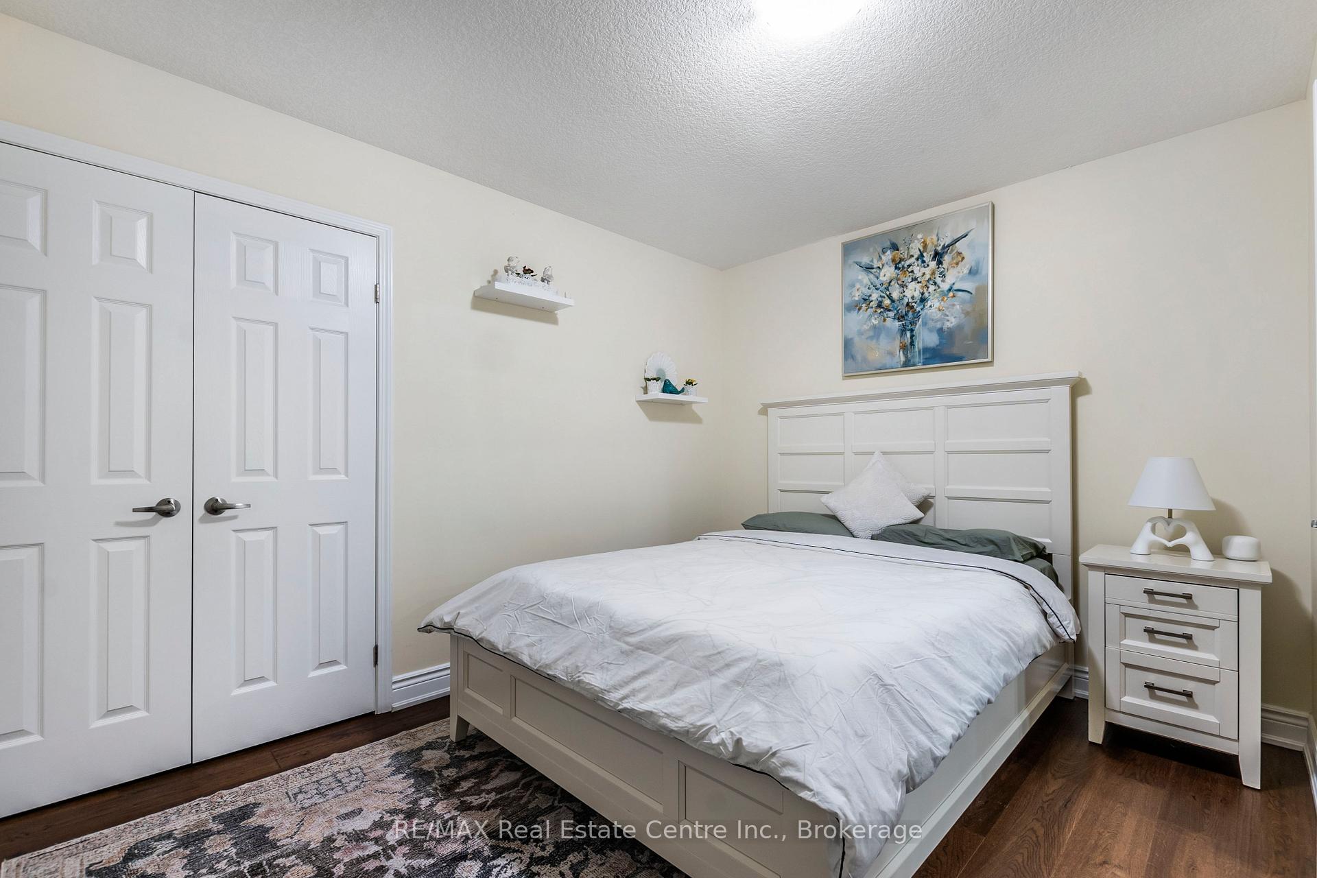 Photo 20 of 91 Parkvale Drive, Kitchener — HOMEH