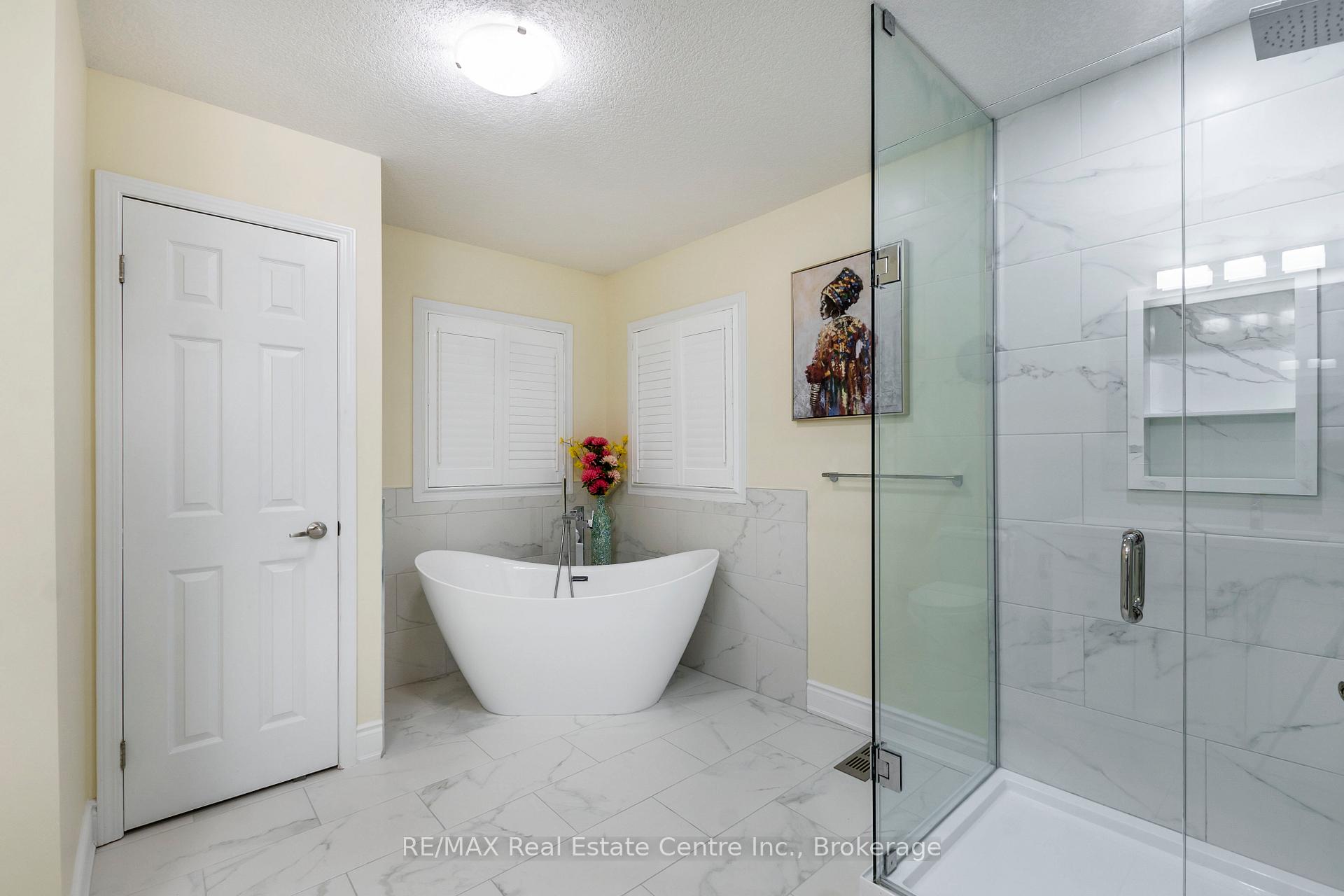 Photo 26 of 91 Parkvale Drive, Kitchener — HOMEH