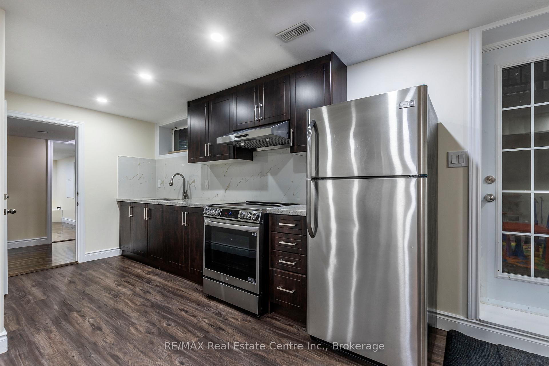 Photo 29 of 91 Parkvale Drive, Kitchener — HOMEH