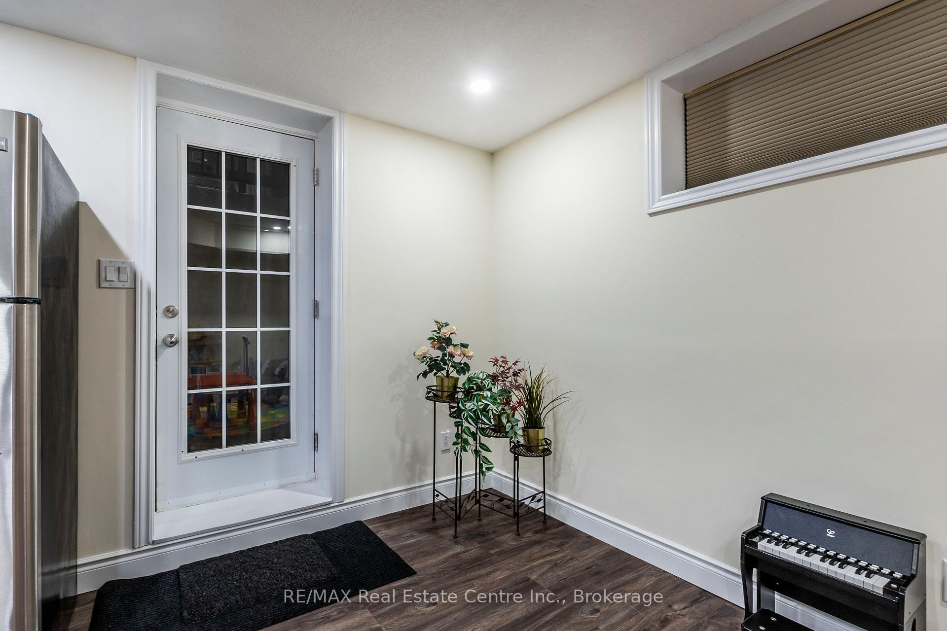 Photo 31 of 91 Parkvale Drive, Kitchener — HOMEH