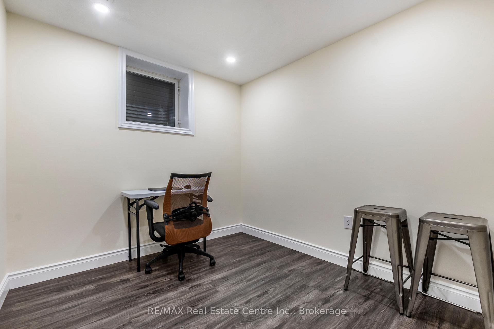 Photo 33 of 91 Parkvale Drive, Kitchener — HOMEH
