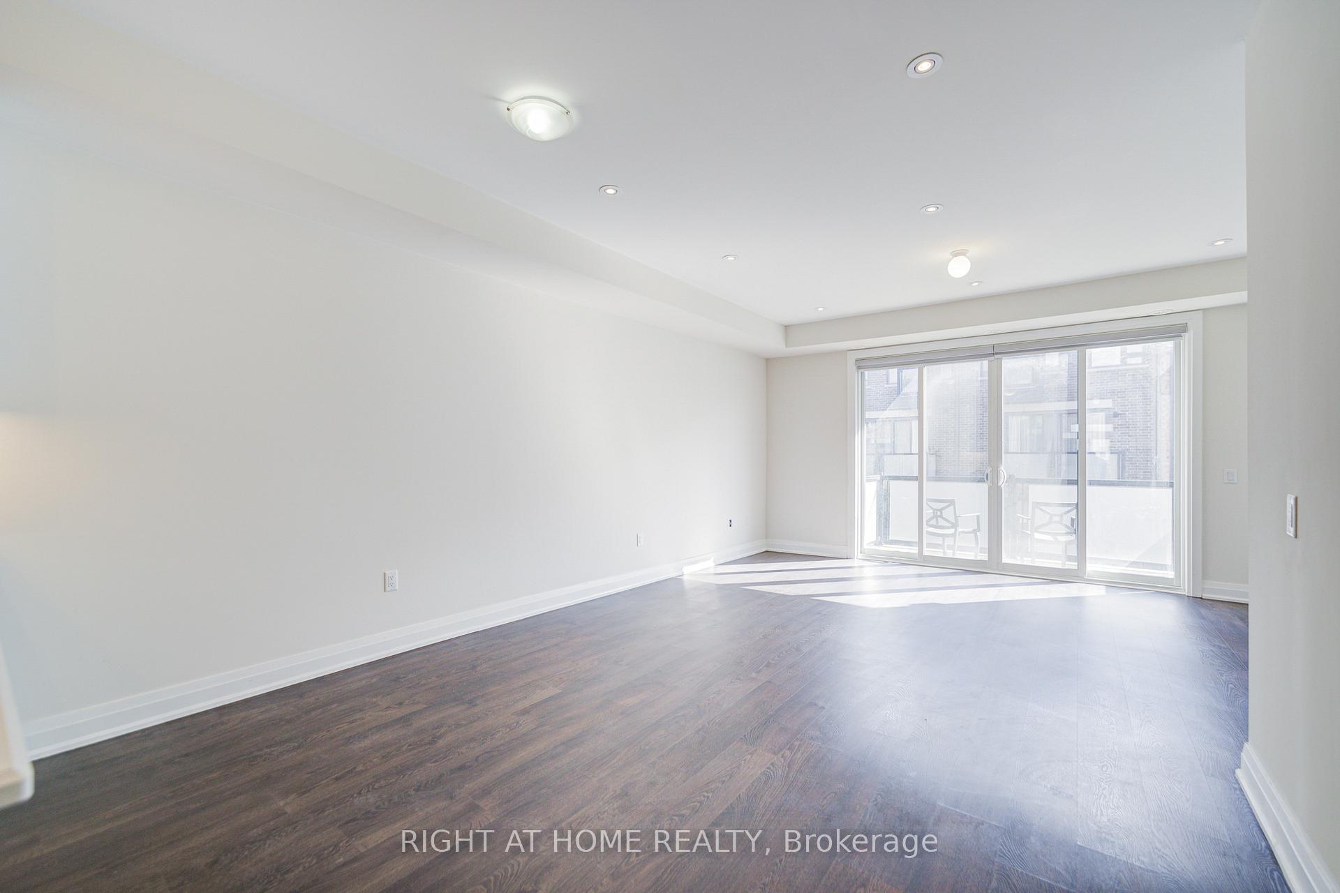 Photo 11 of Unit Unit 3B, 33 John Stocks Way, Markham, Thornhill — HOMEH