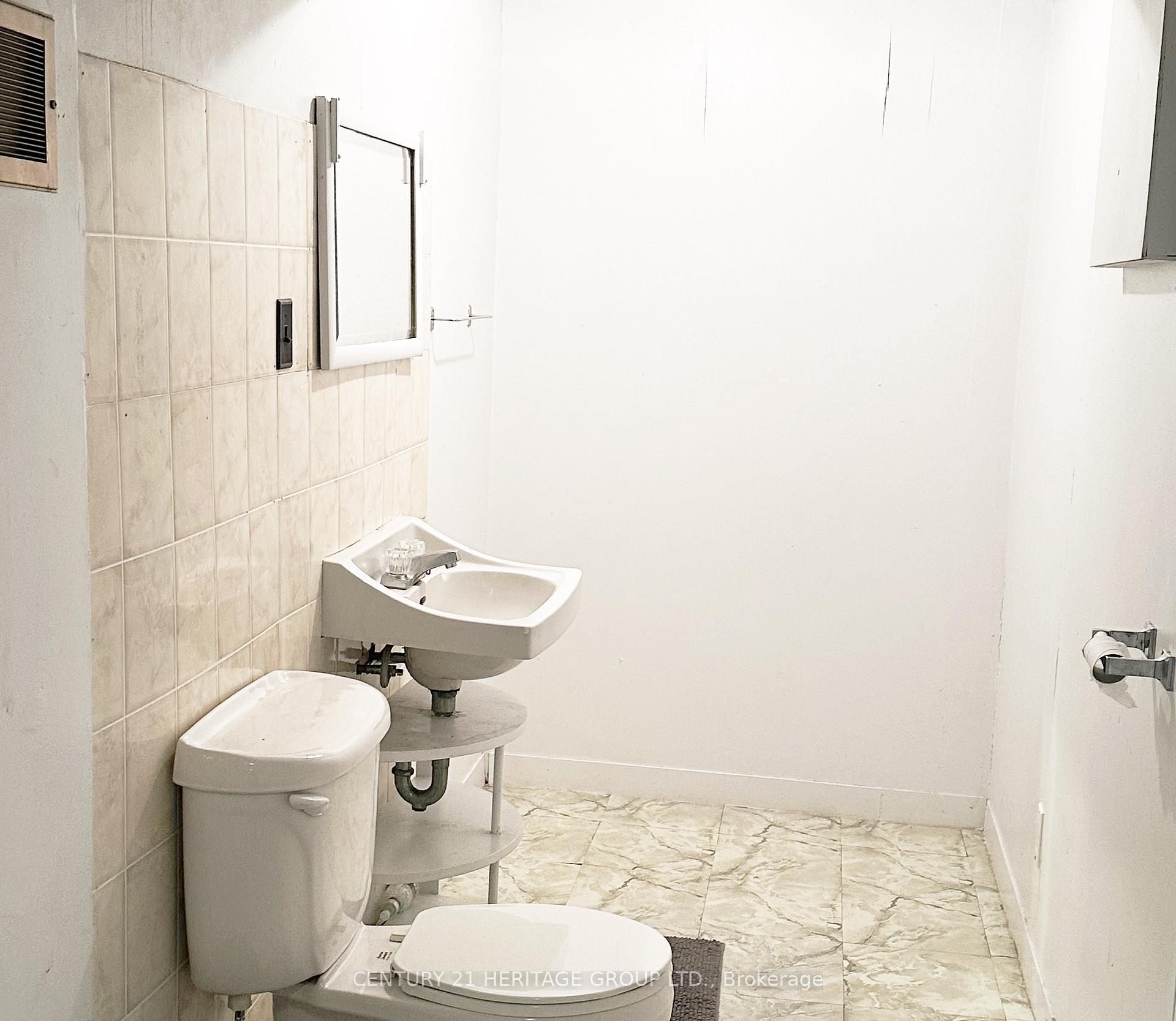Photo 17 of 2 Windridge Drive, Markham, Bullock — HOMEH