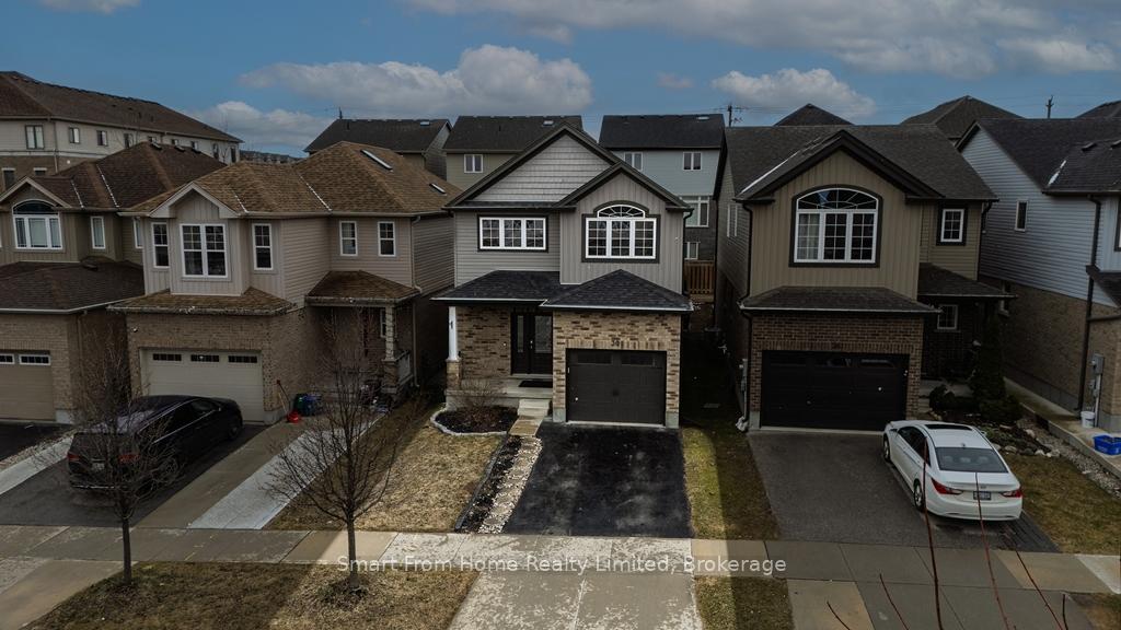 Photo 3 of 30 Willowrun Drive, Kitchener — HOMEH